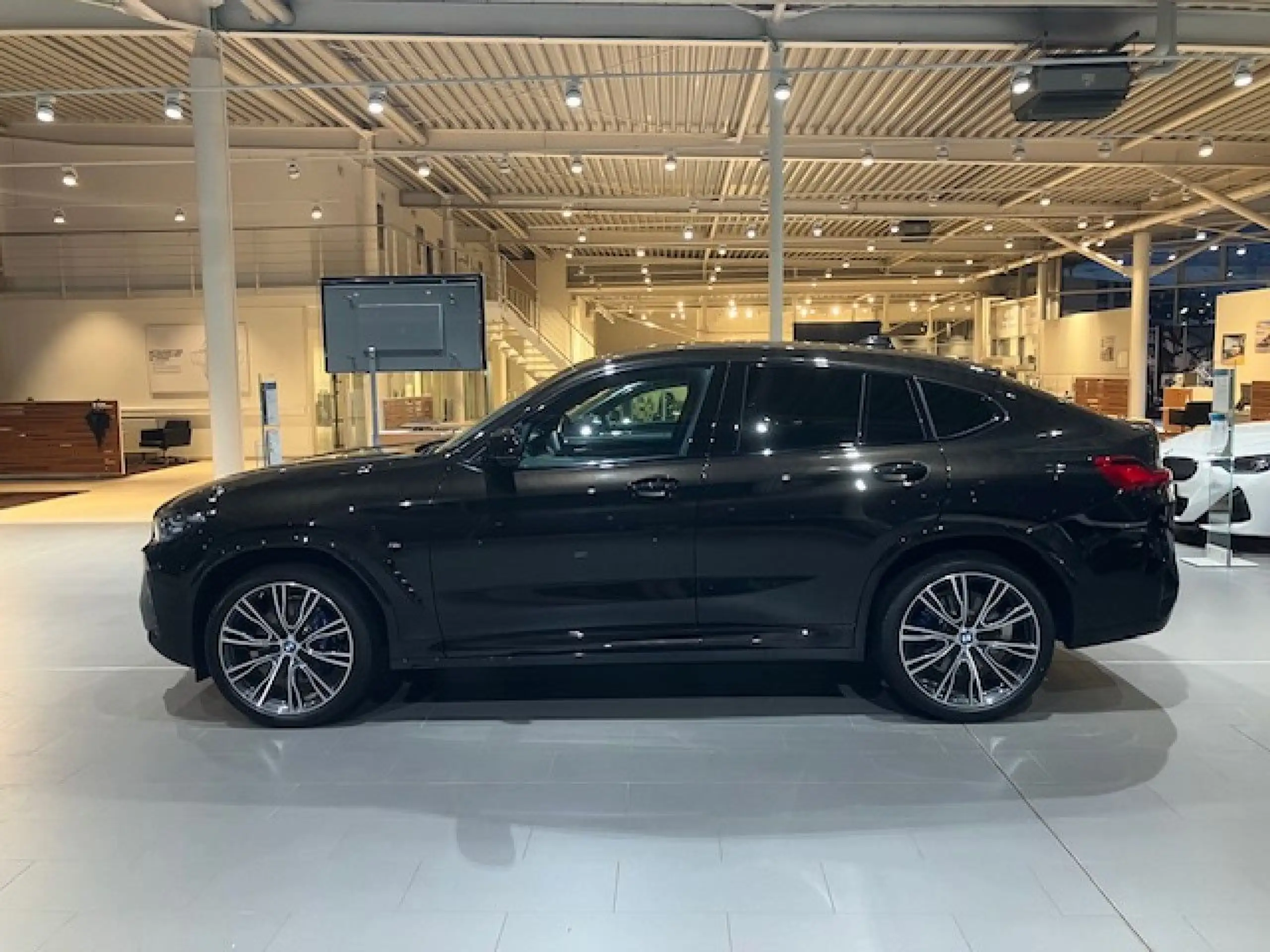 BMW - X4 M