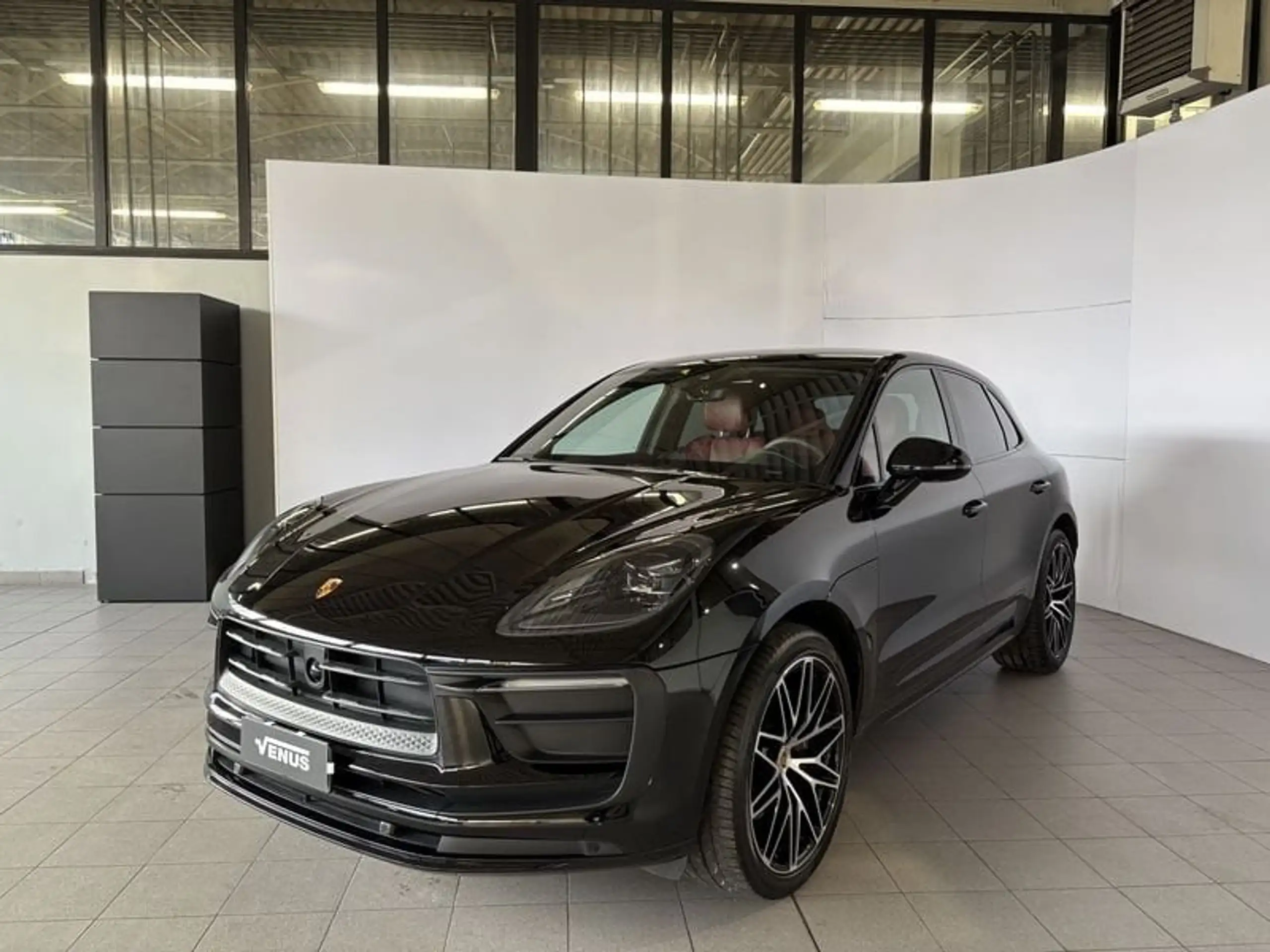 Porsche - Macan