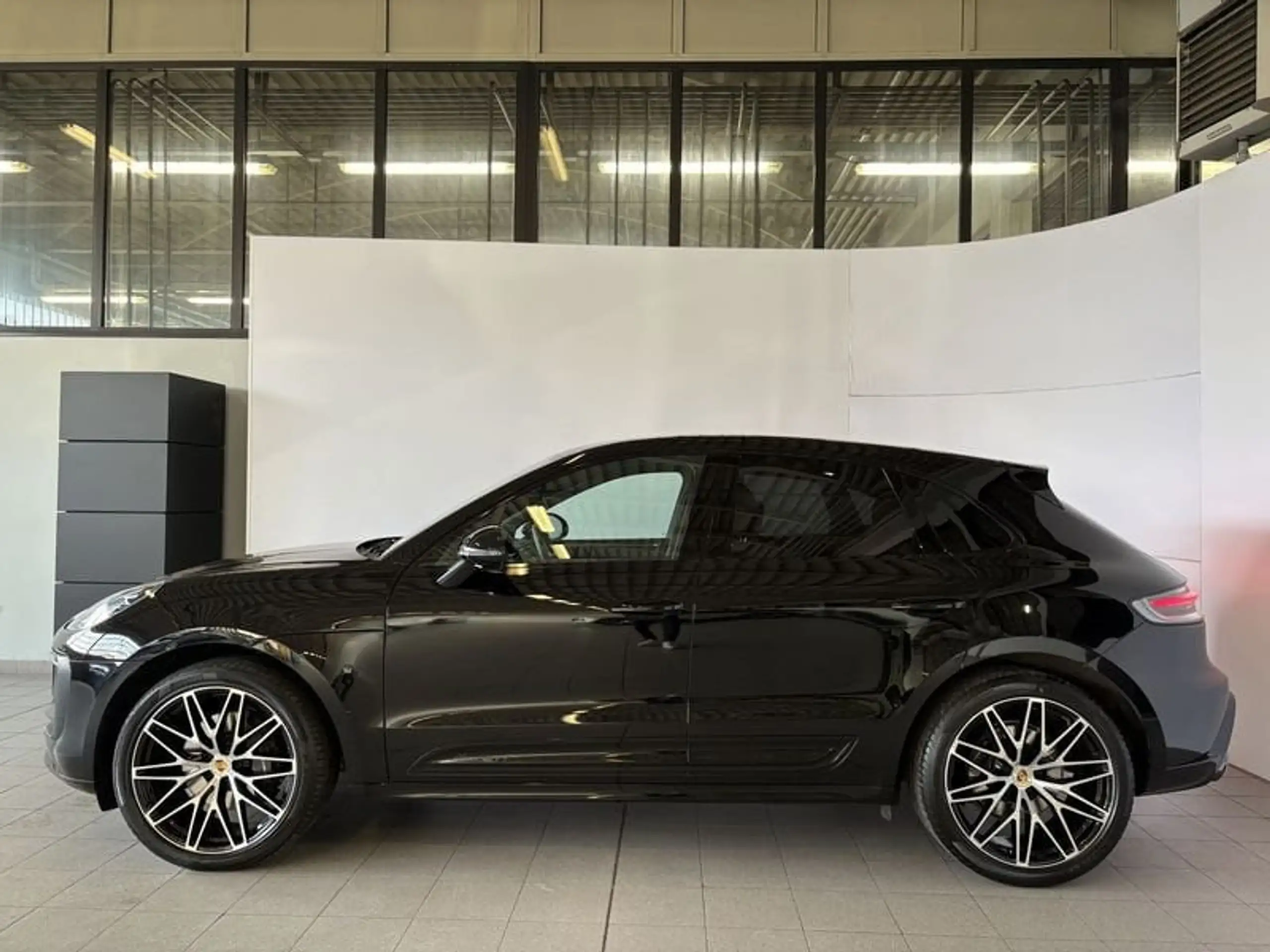 Porsche - Macan