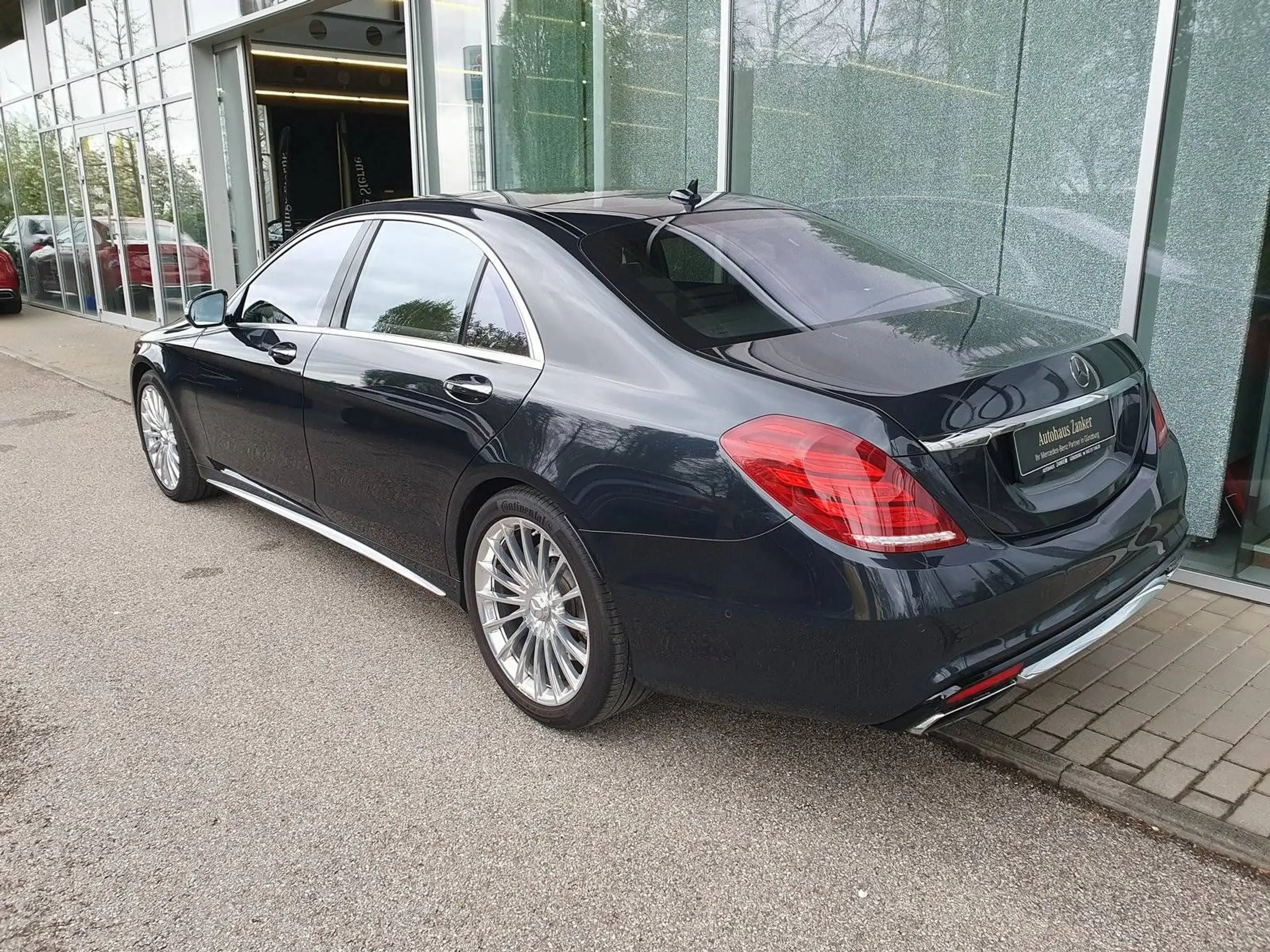 Mercedes-Benz - S 65 AMG