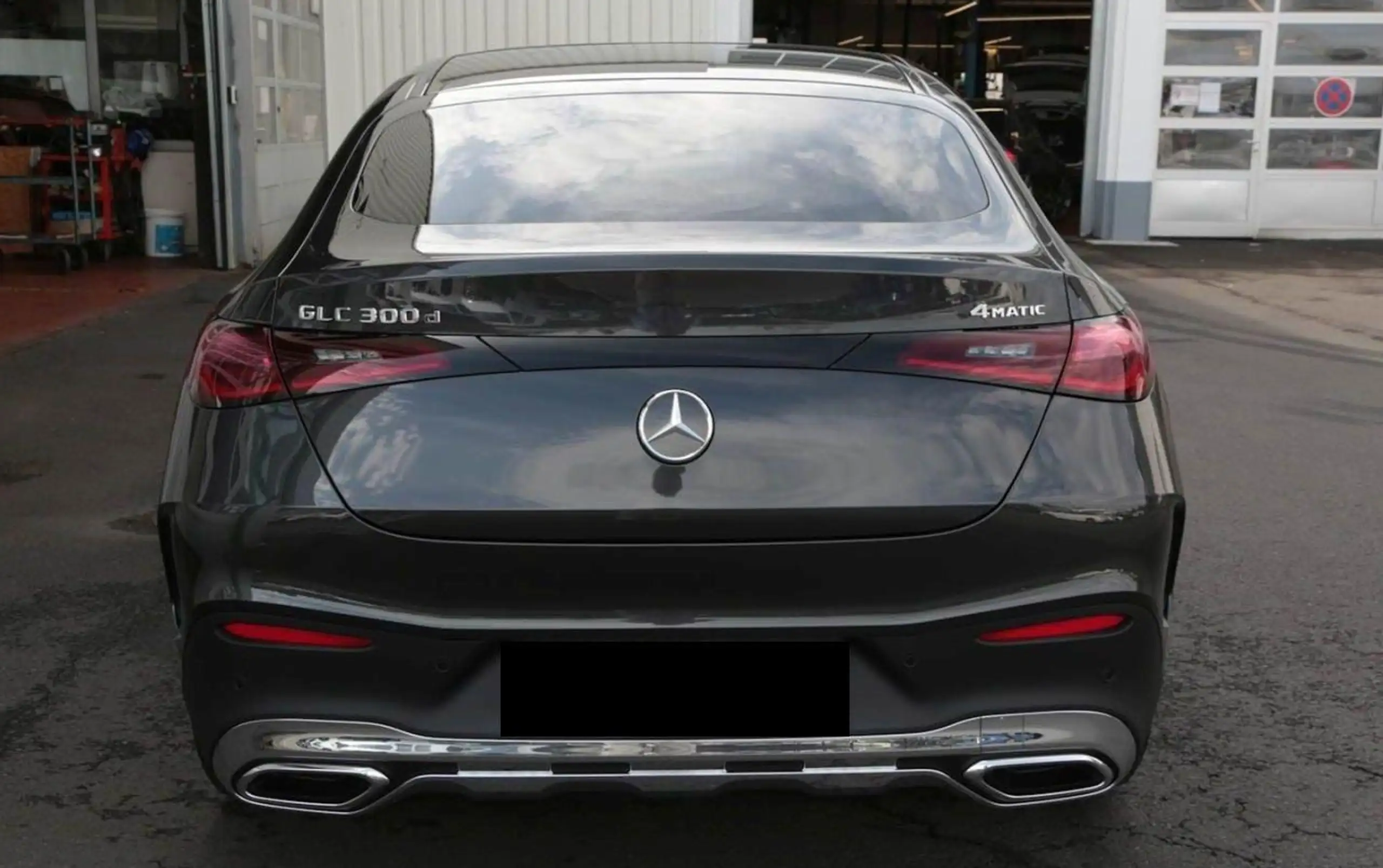 Mercedes-Benz - GLC 300