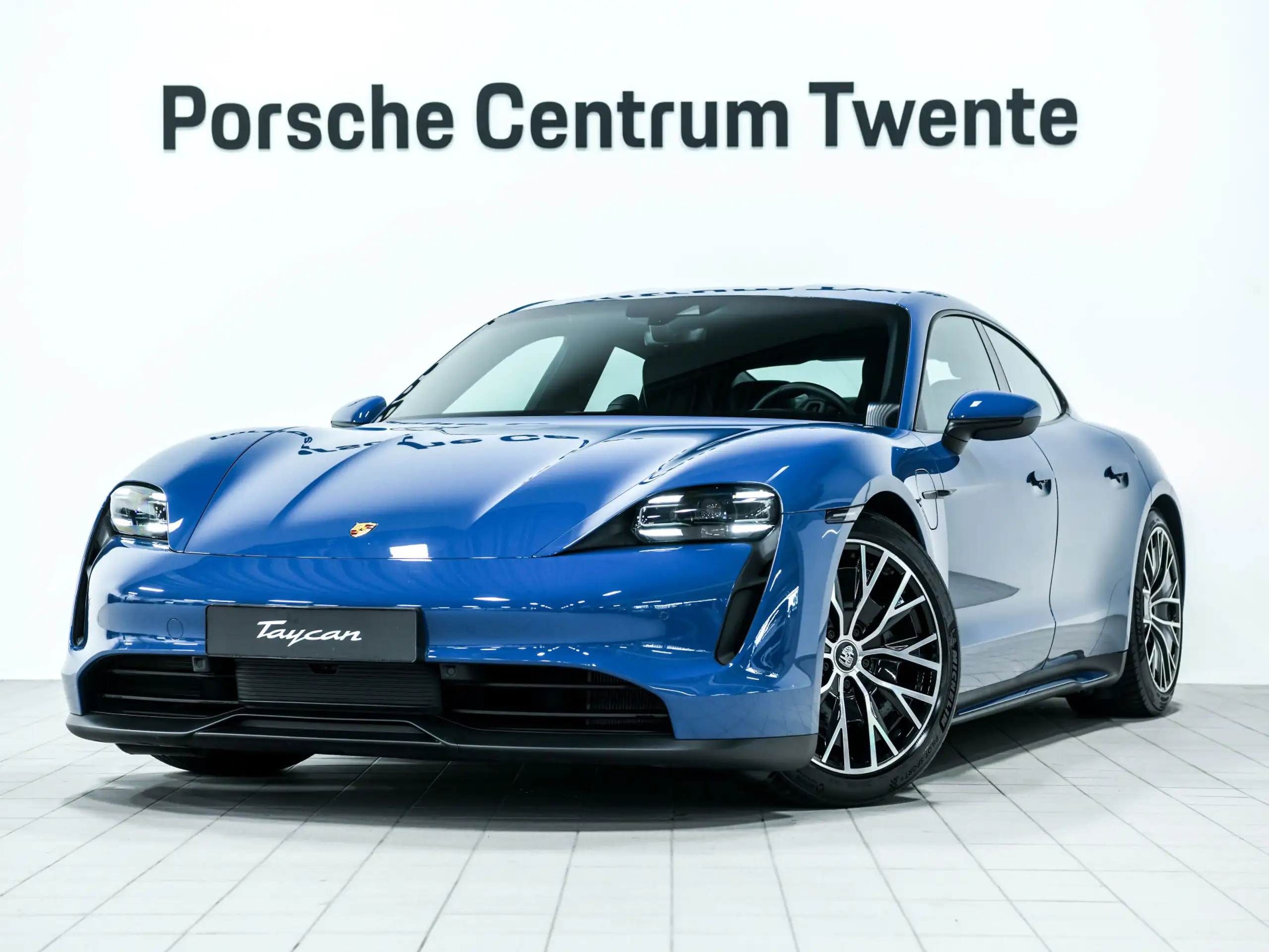 Porsche Taycan 2021