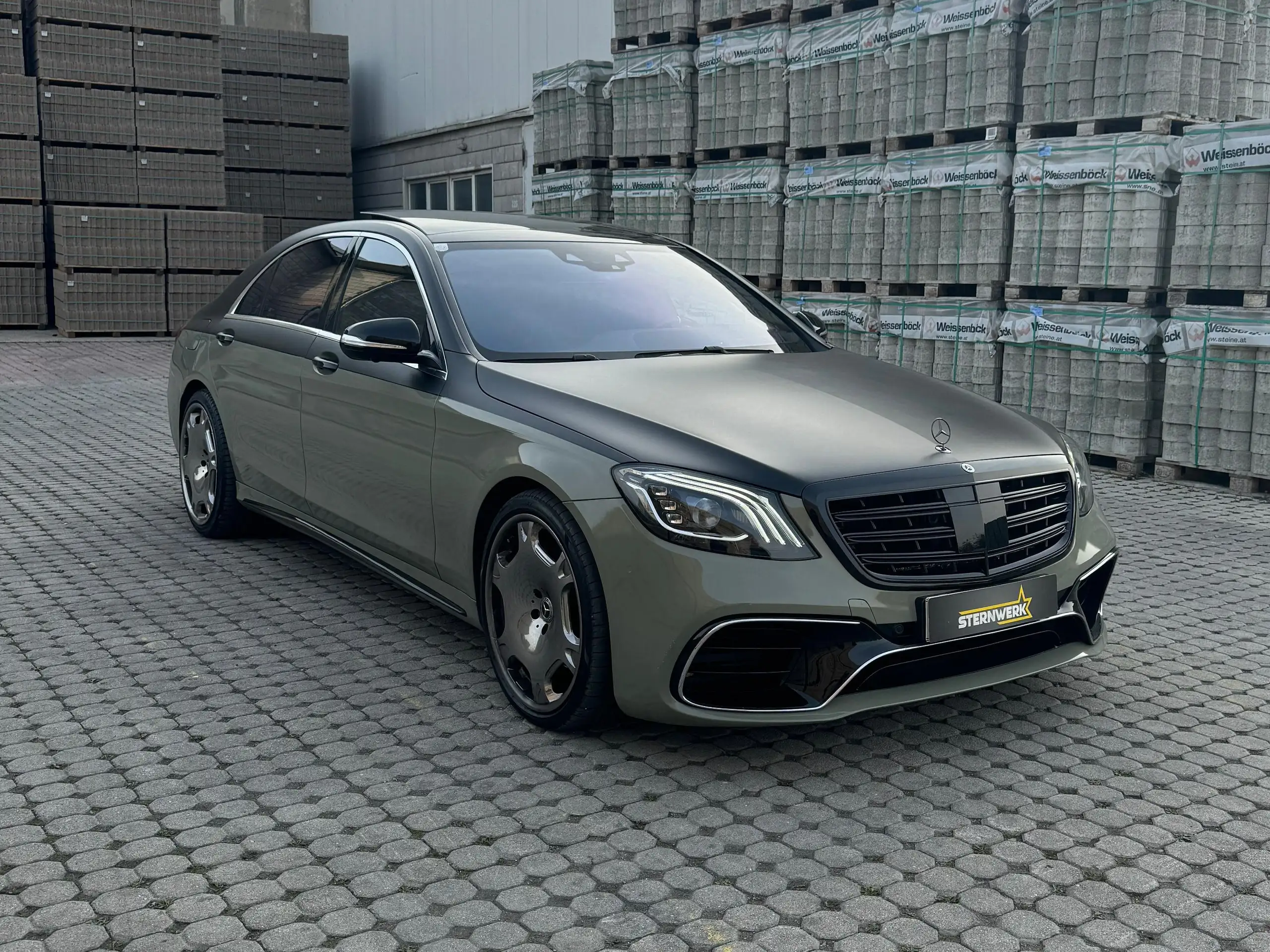 Mercedes-Benz - S 400