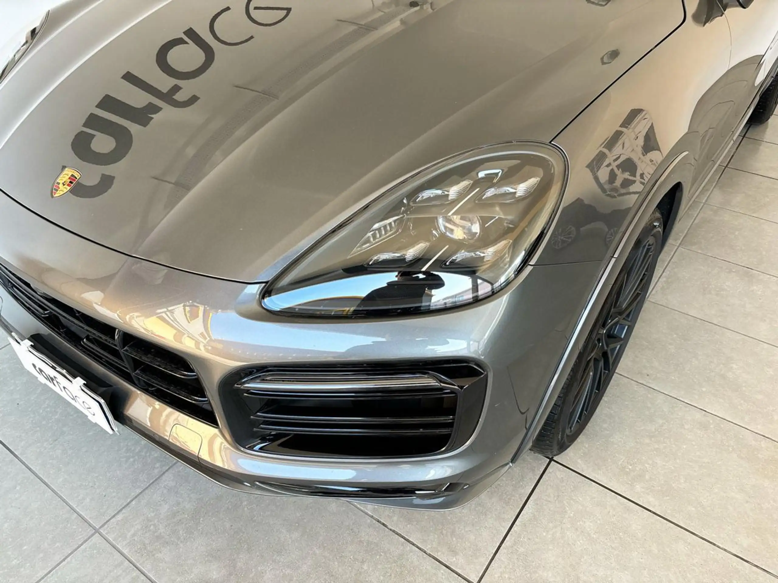 Porsche - Cayenne