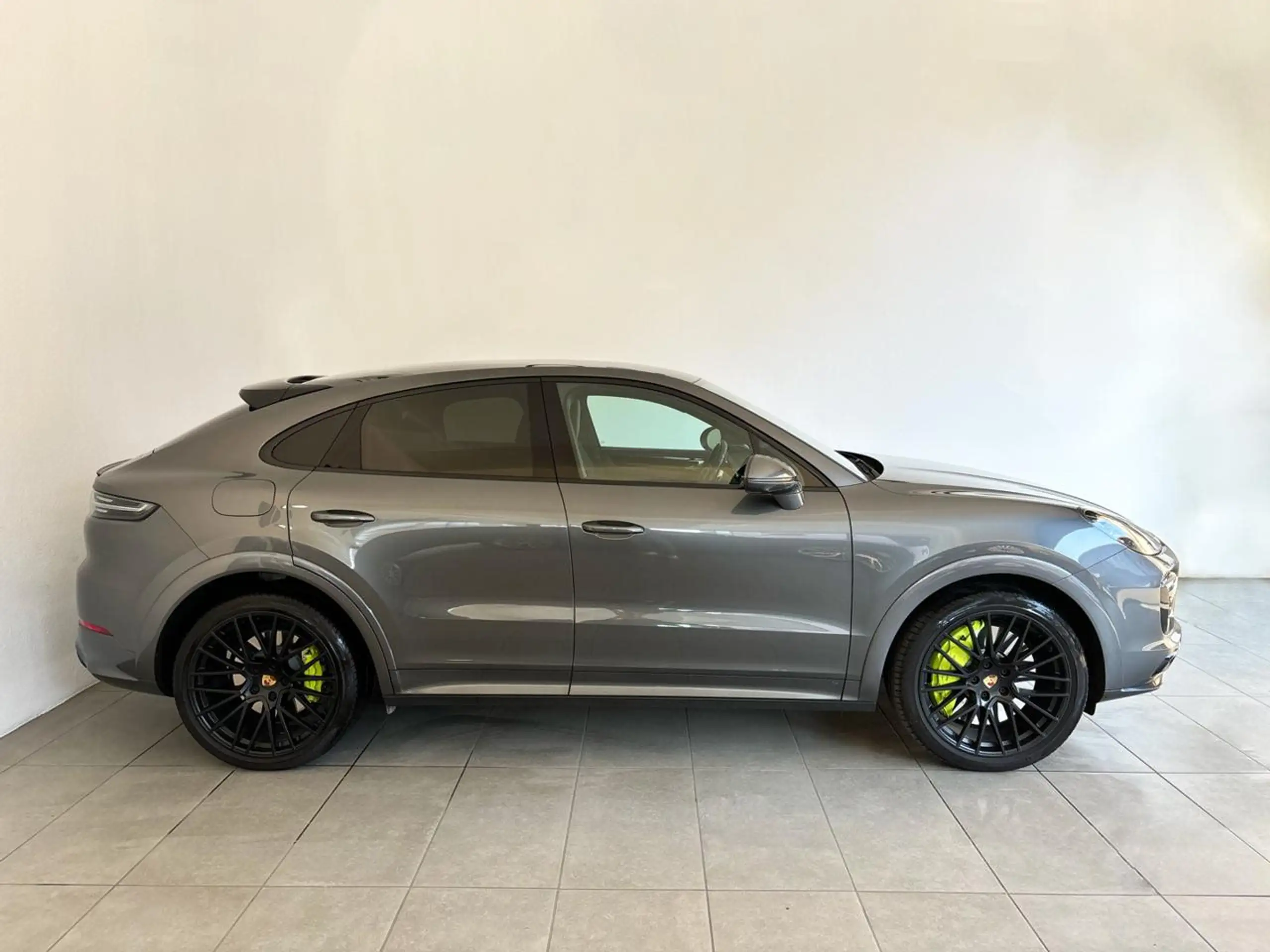 Porsche - Cayenne