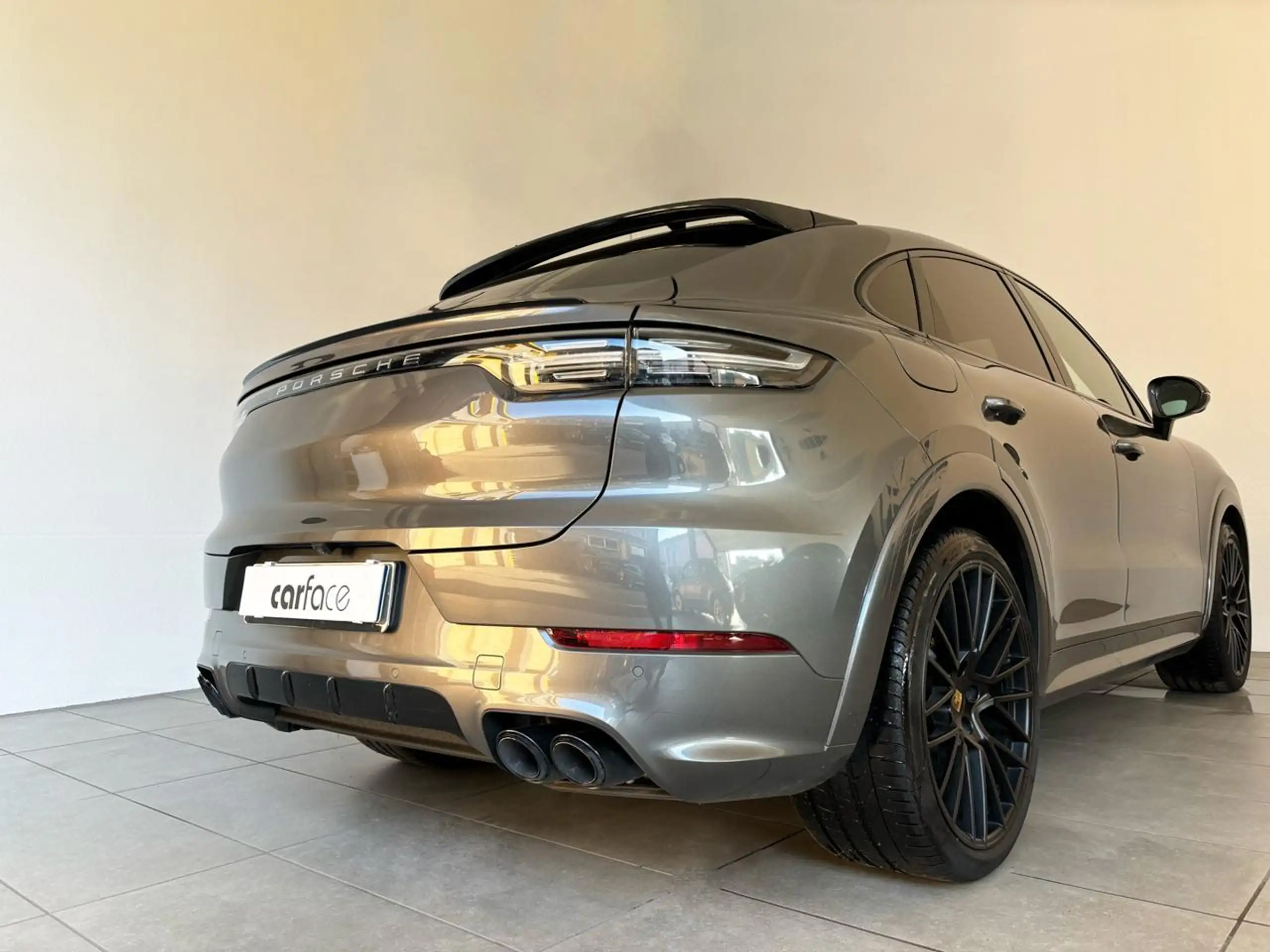 Porsche - Cayenne