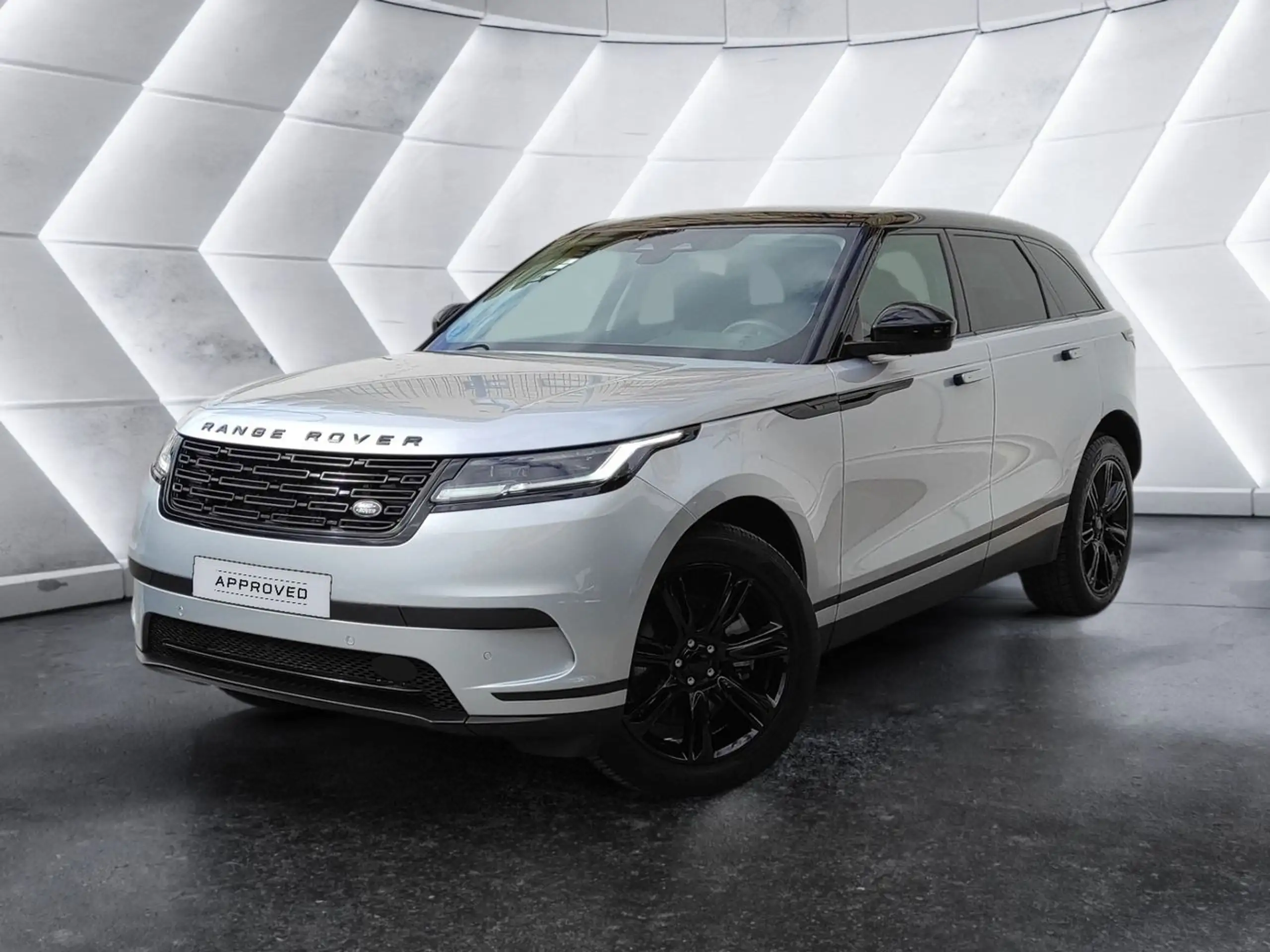 Land Rover - Range Rover Velar