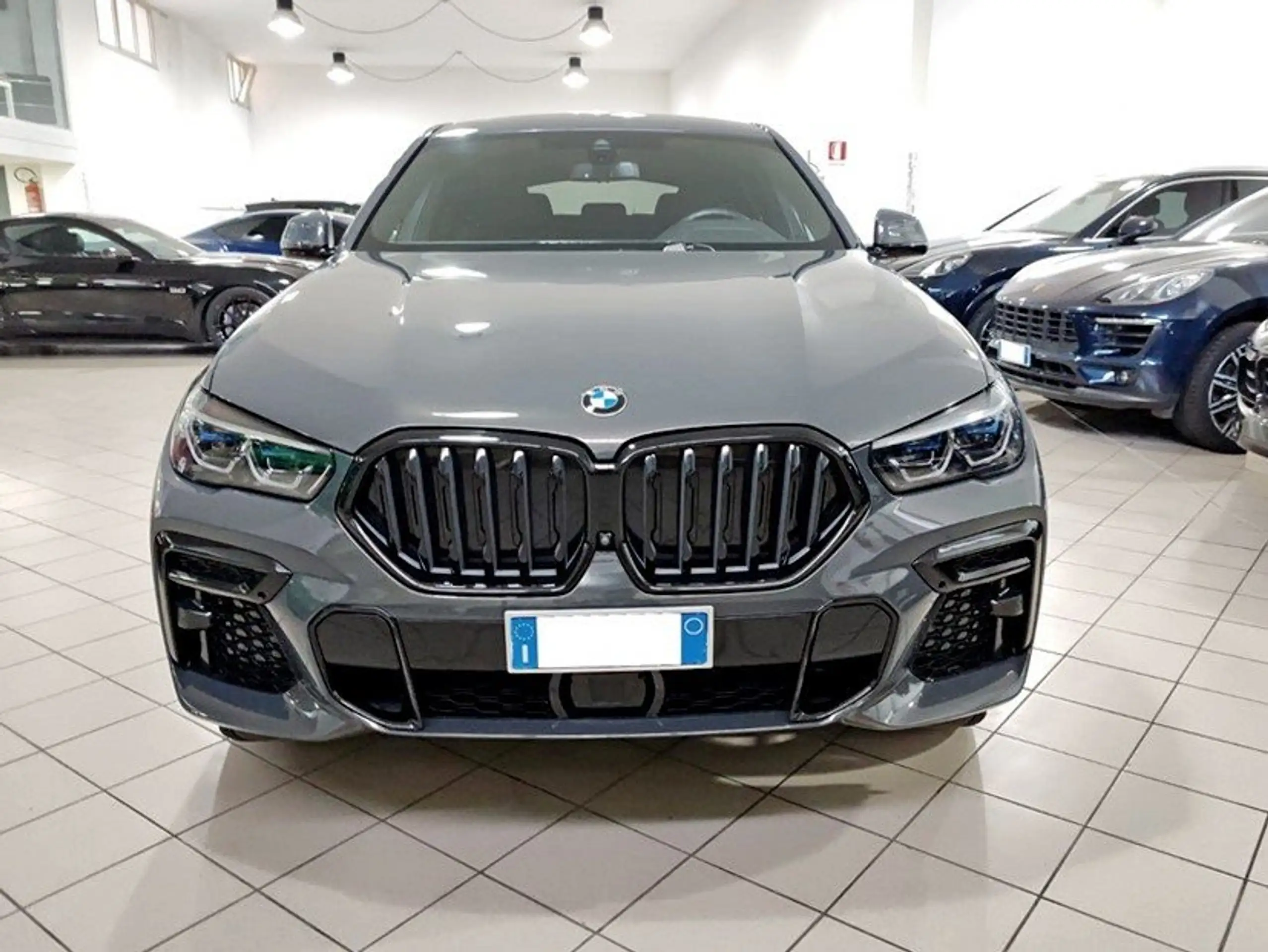 BMW - X6