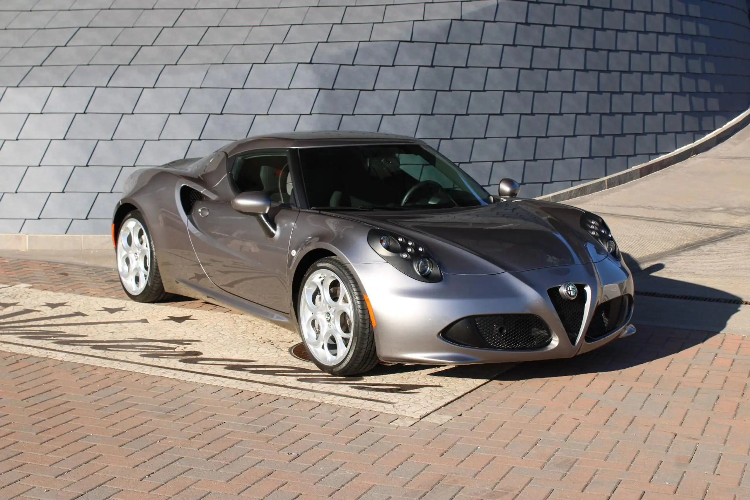 Alfa Romeo - 4C