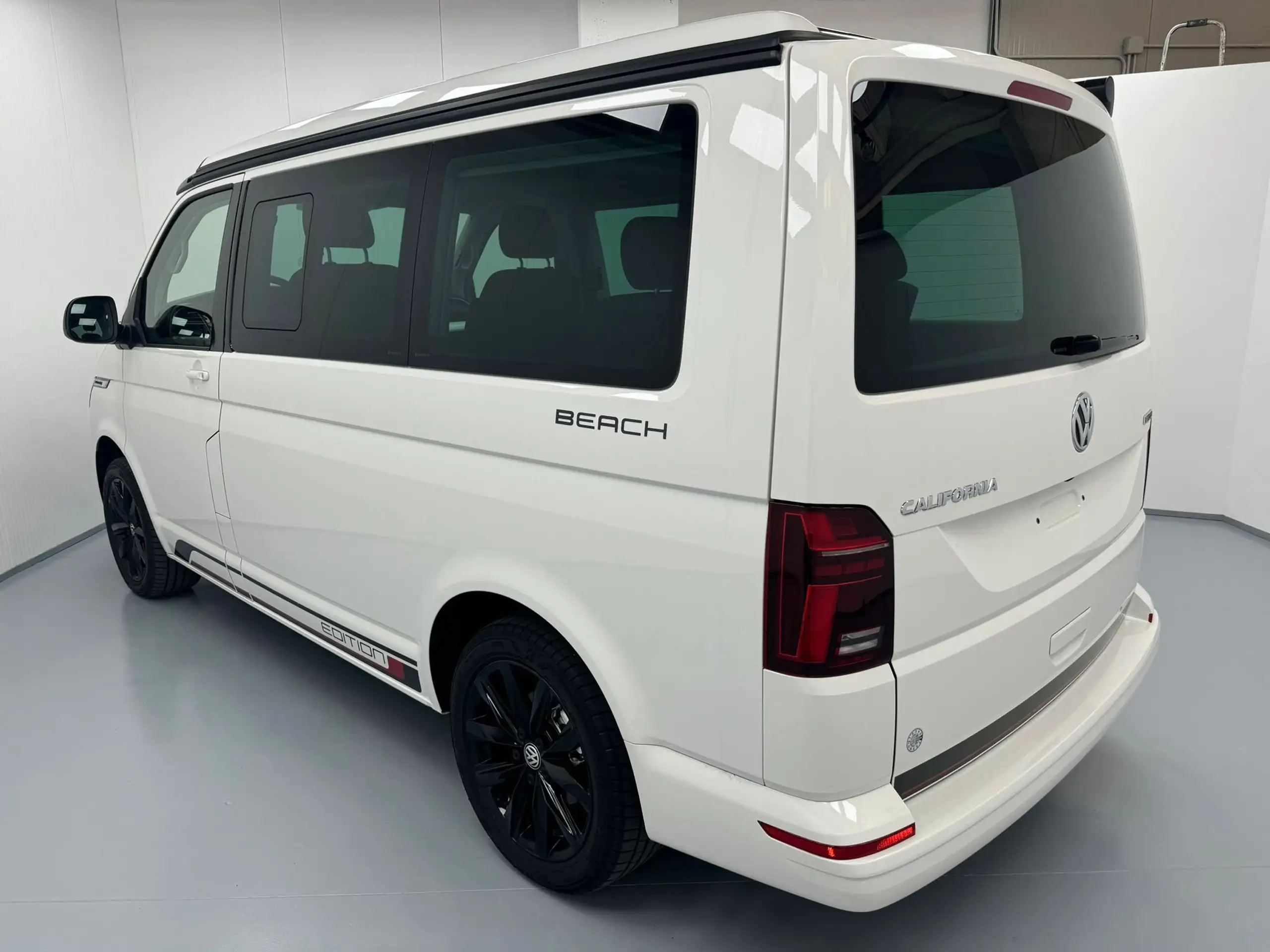 Volkswagen - T6.1 California