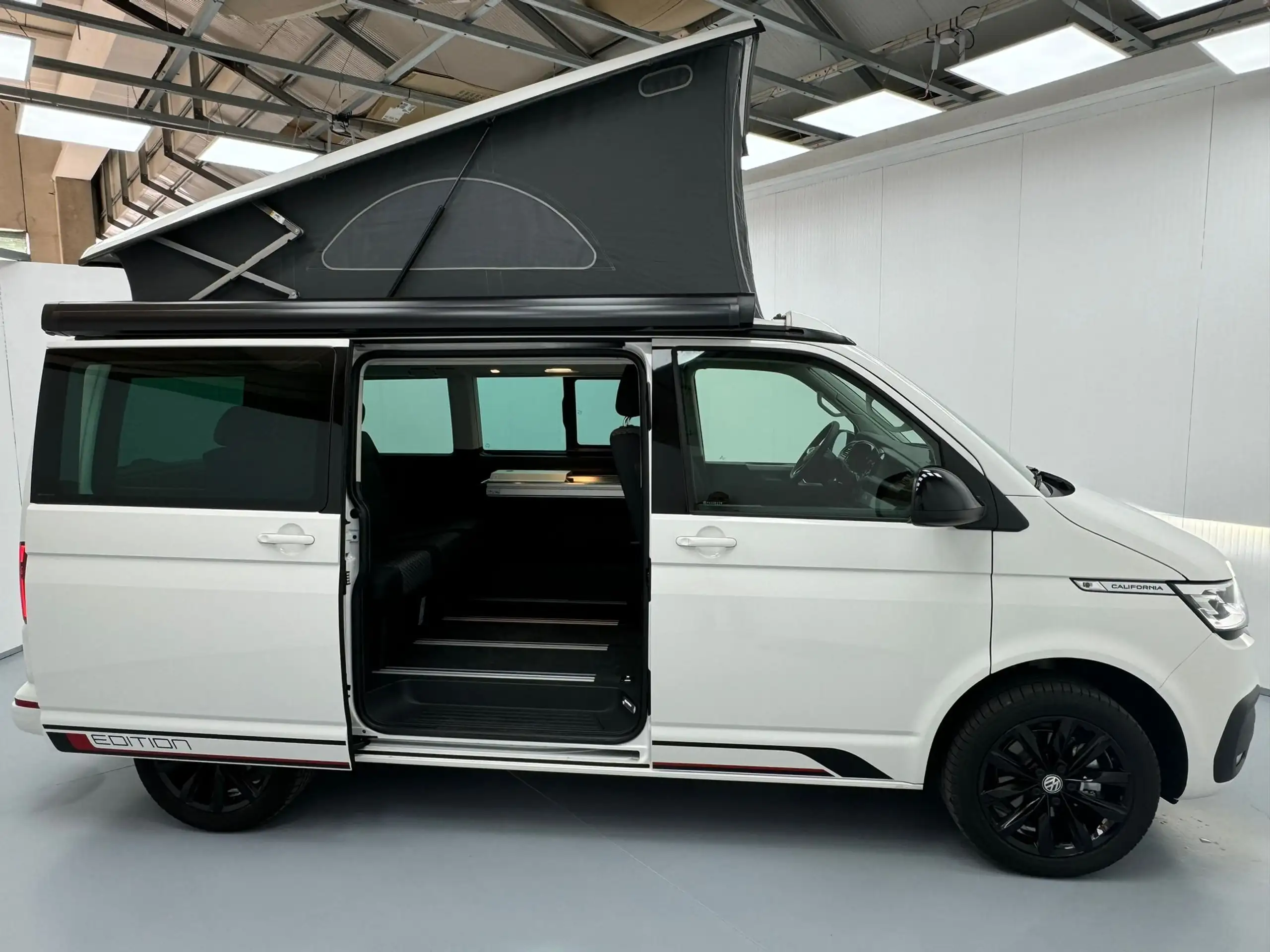 Volkswagen - T6.1 California