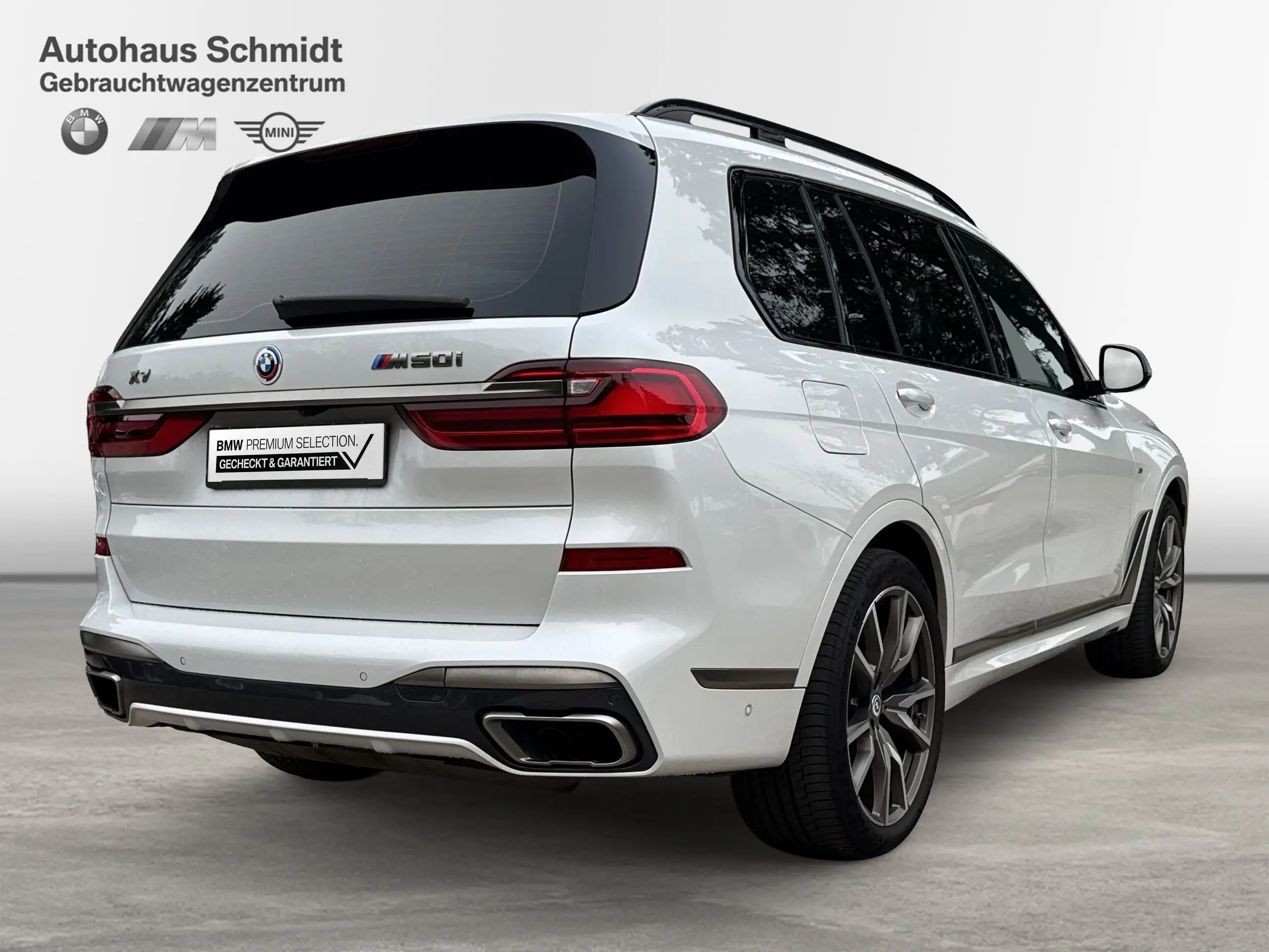 BMW - X7 M