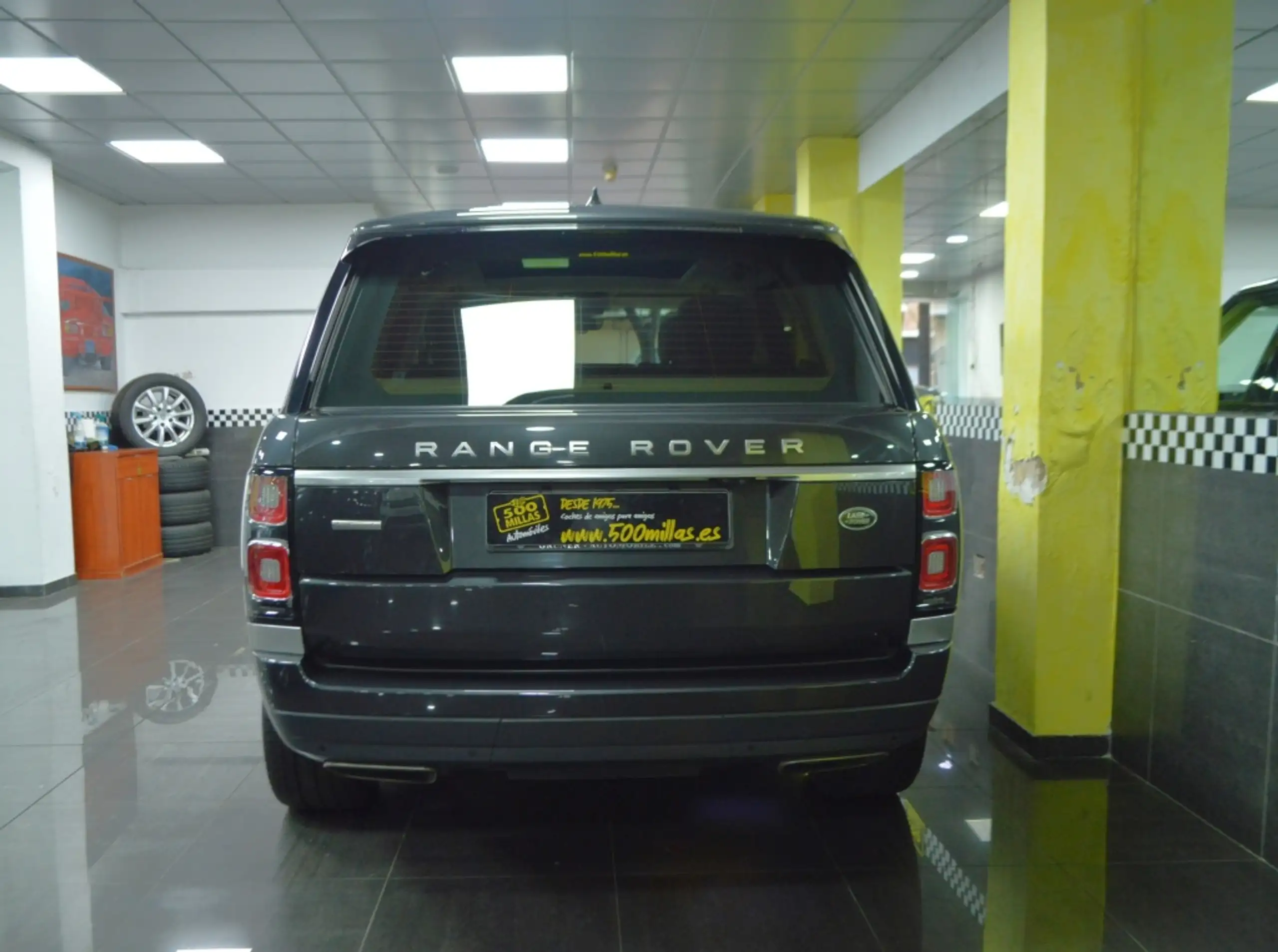 Land Rover - Range Rover