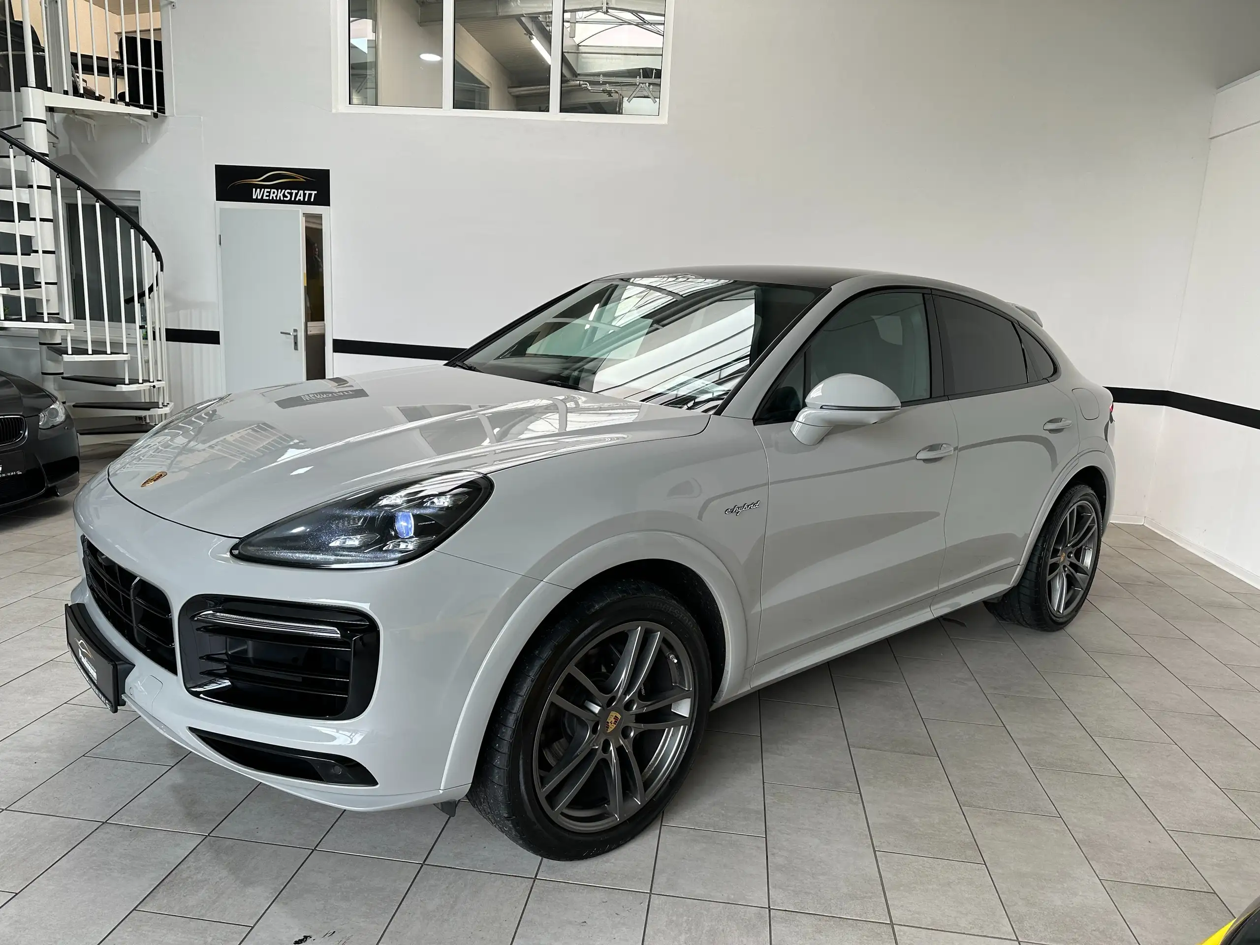 Porsche - Cayenne