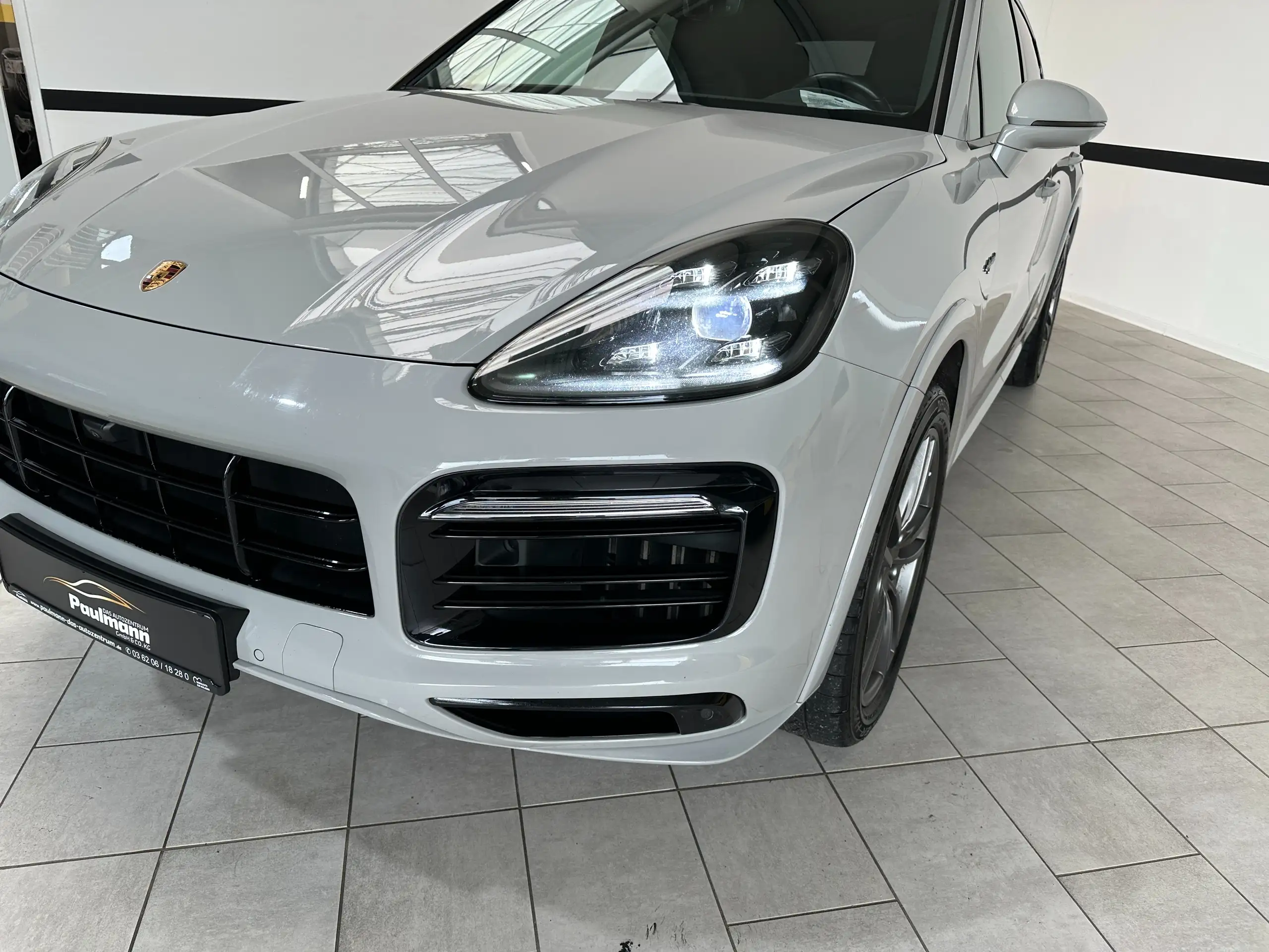 Porsche - Cayenne