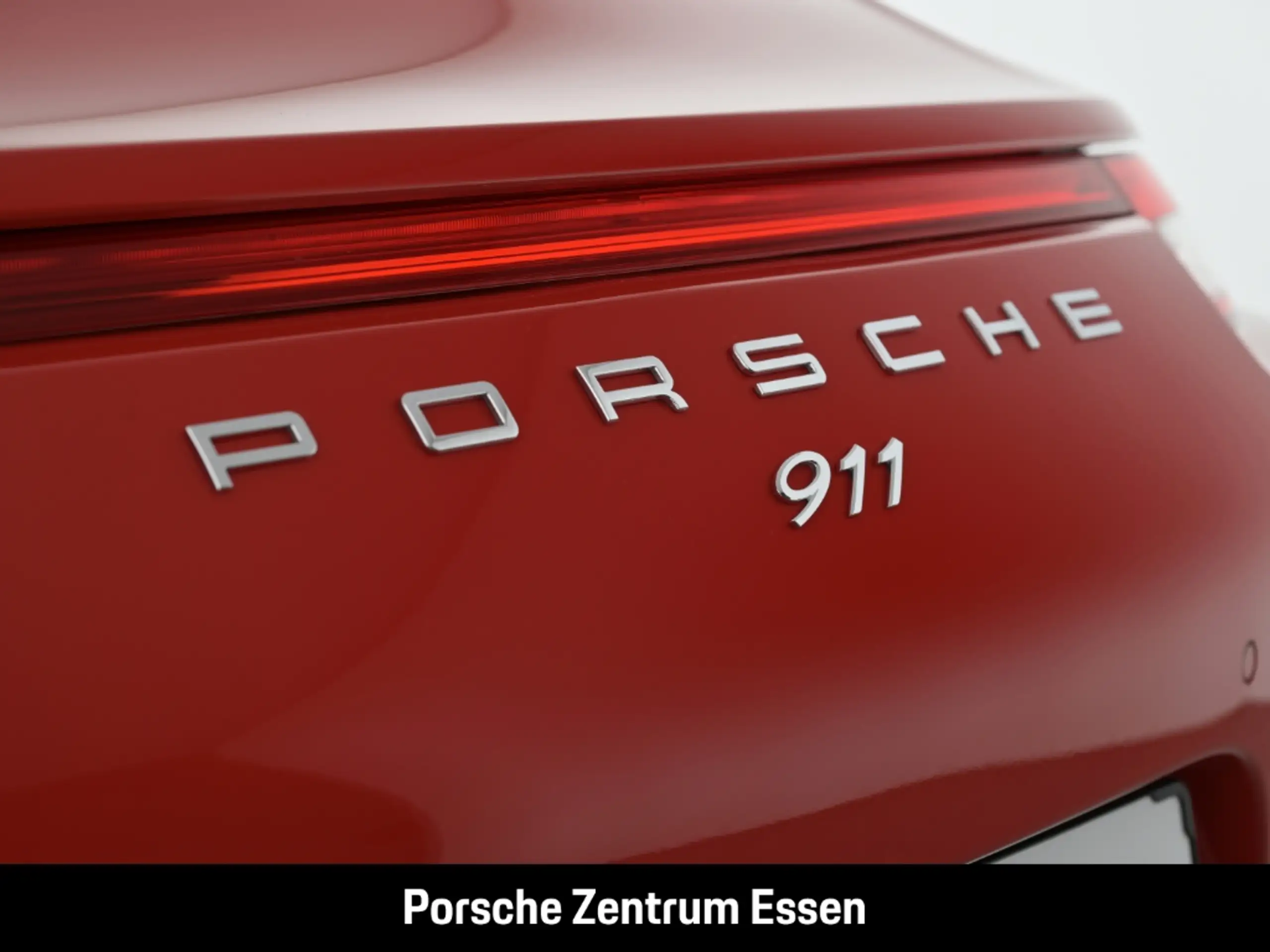 Porsche - 911