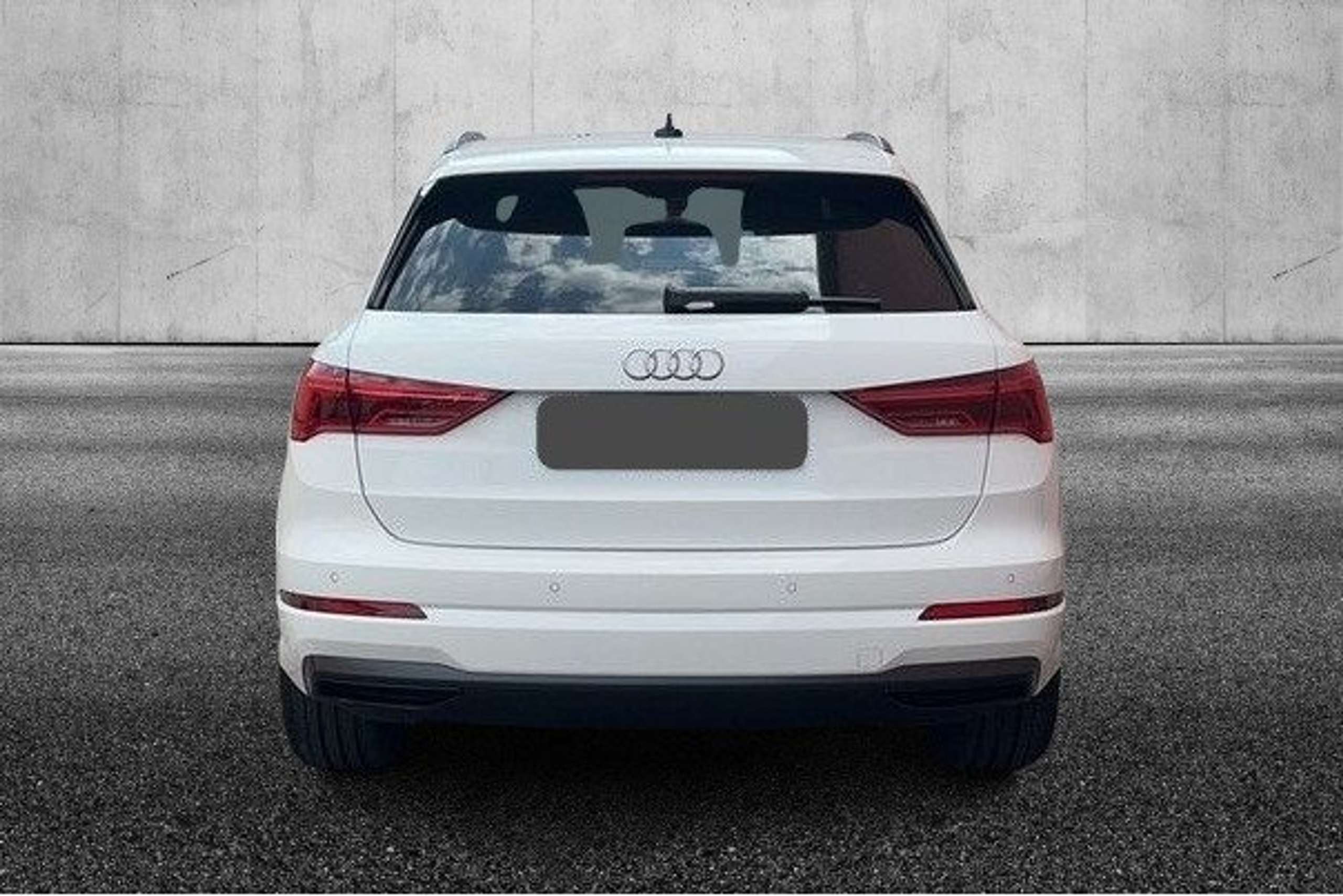 Audi - Q3