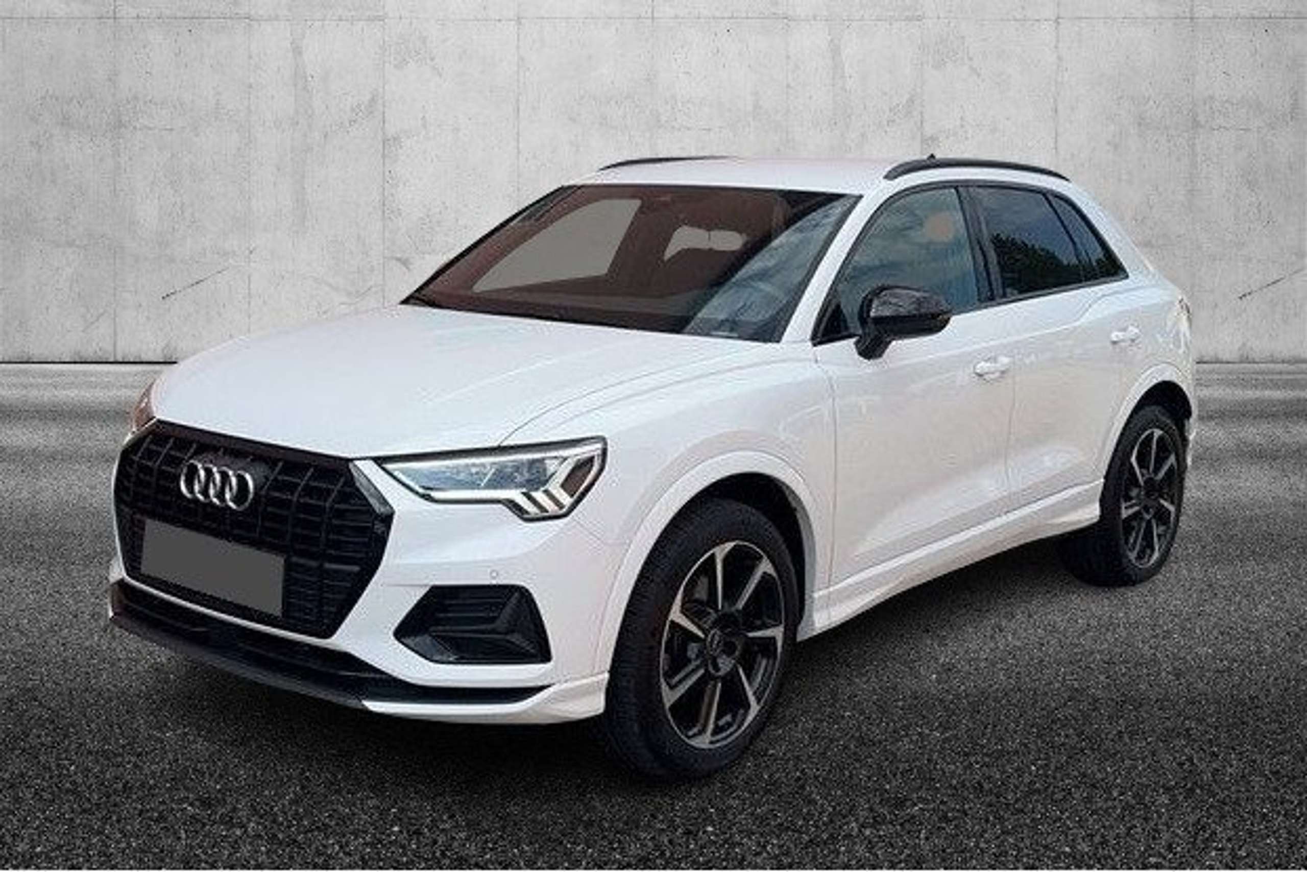 Audi - Q3