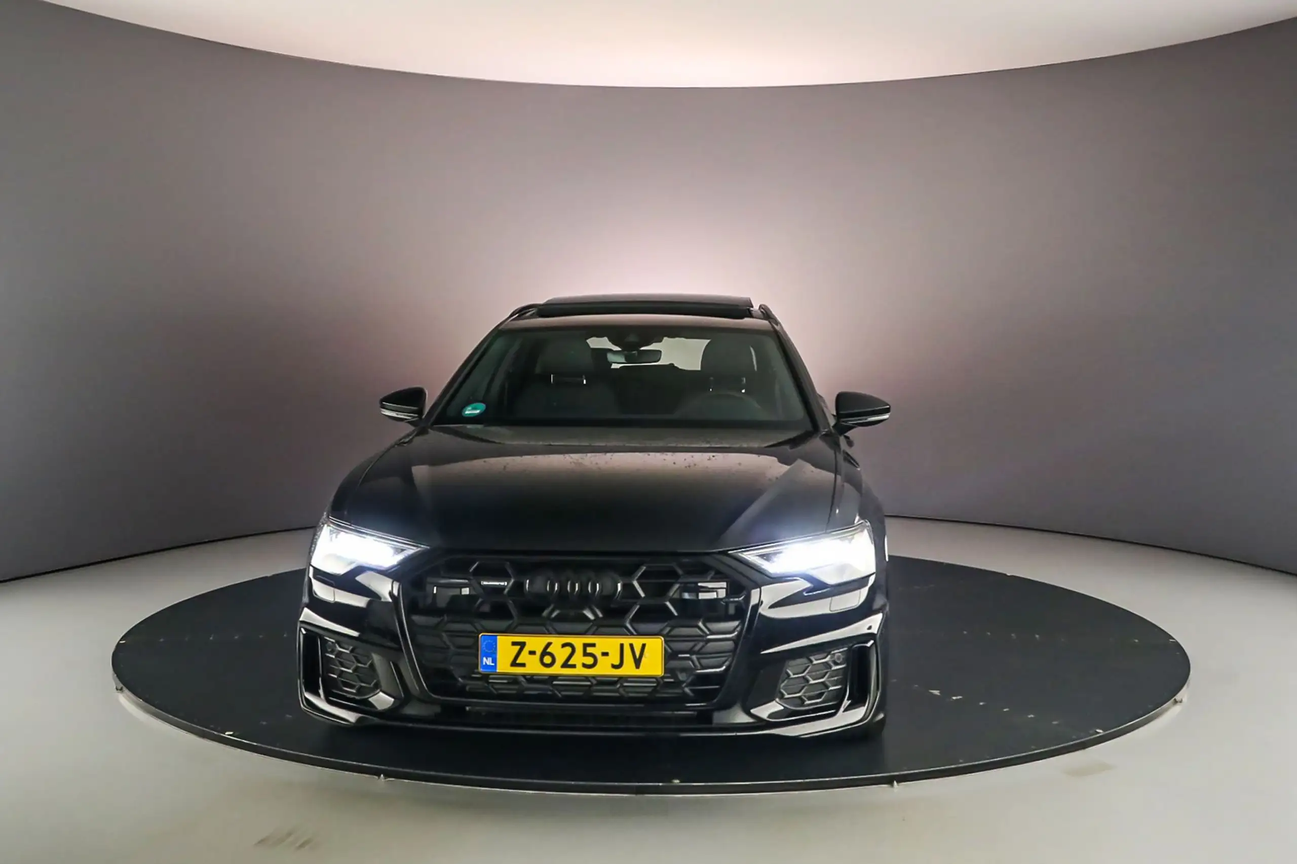 Audi - A6