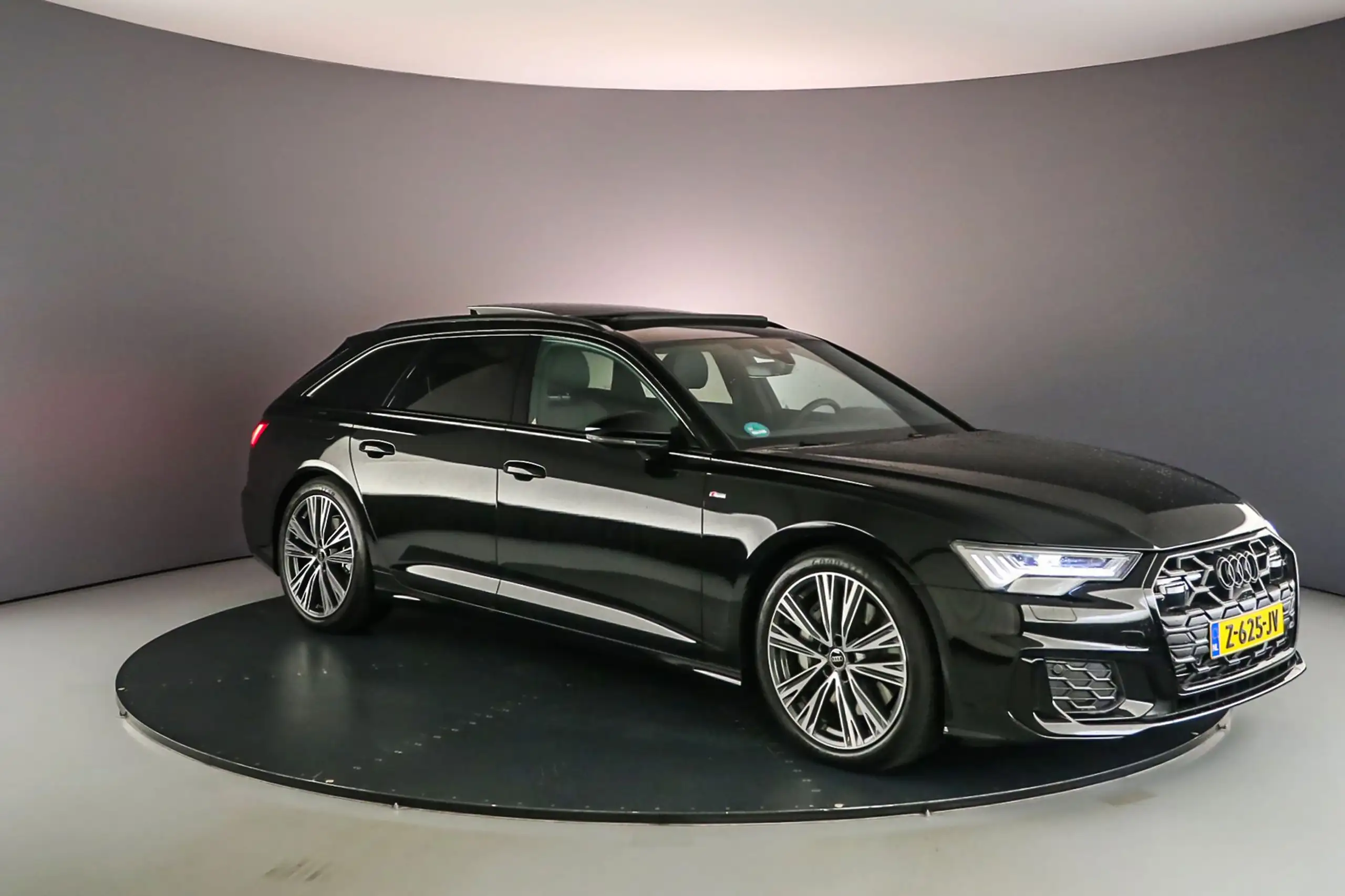 Audi - A6