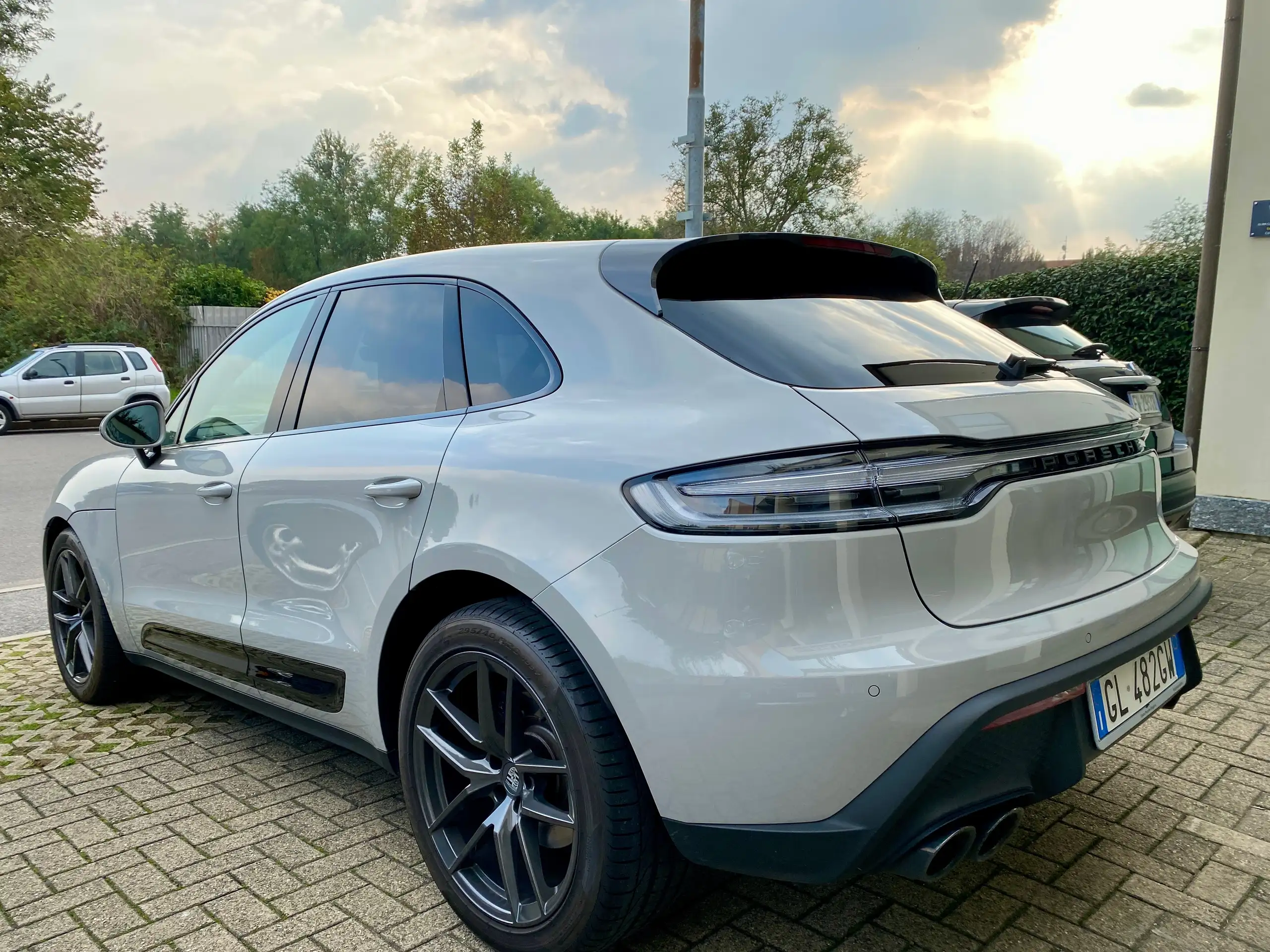 Porsche - Macan