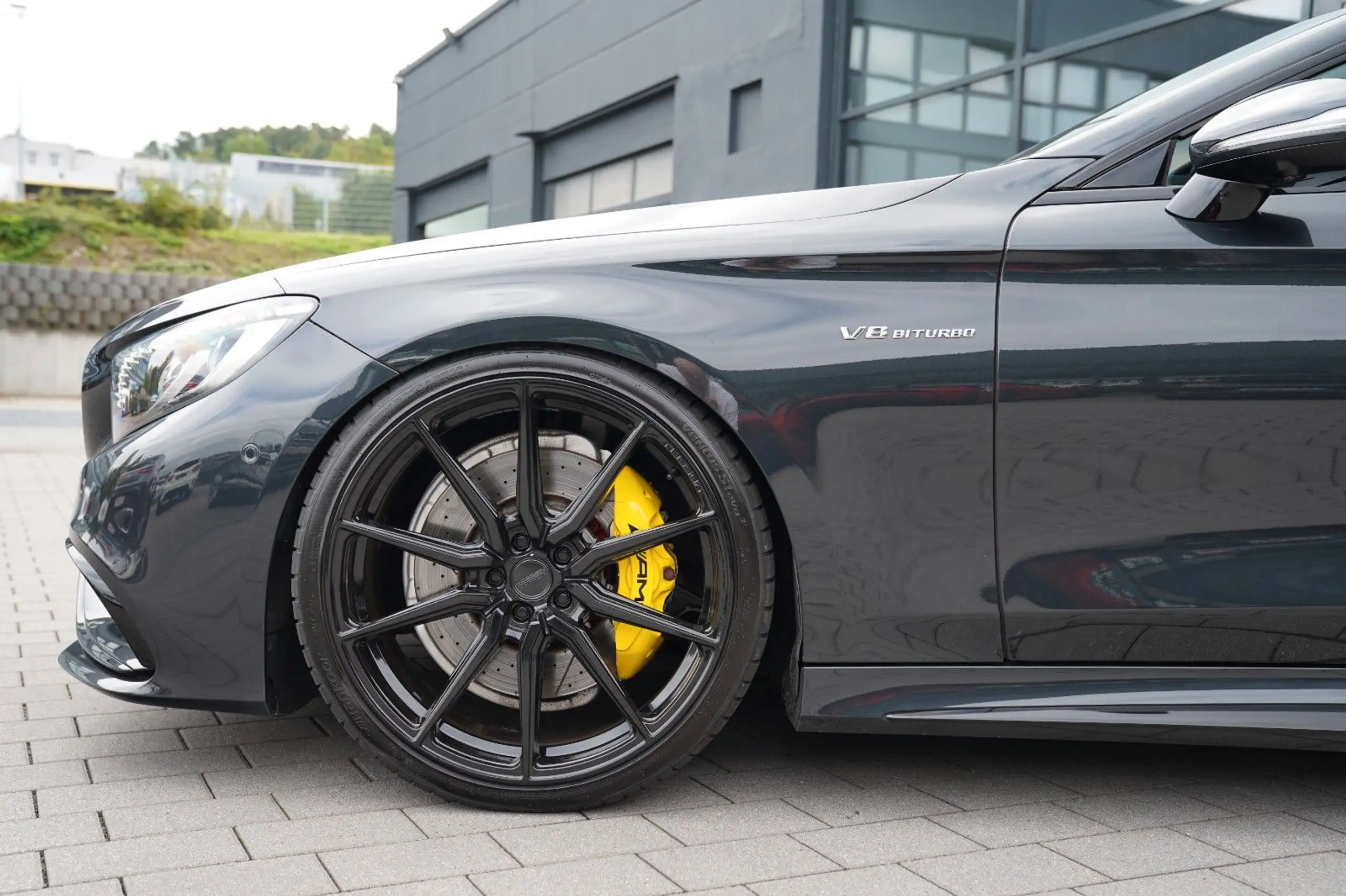 Mercedes-Benz - S 63 AMG