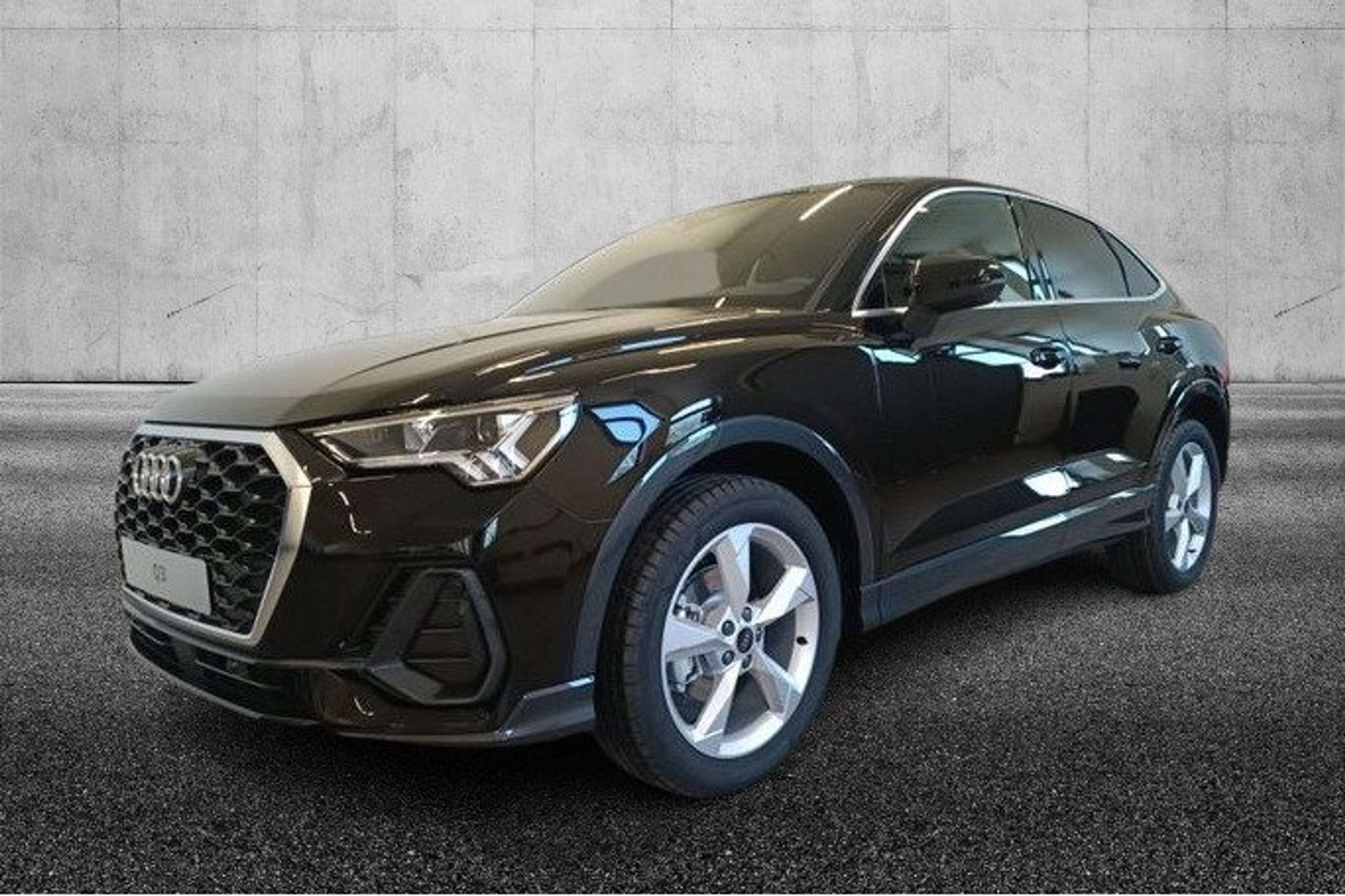 Audi - Q3