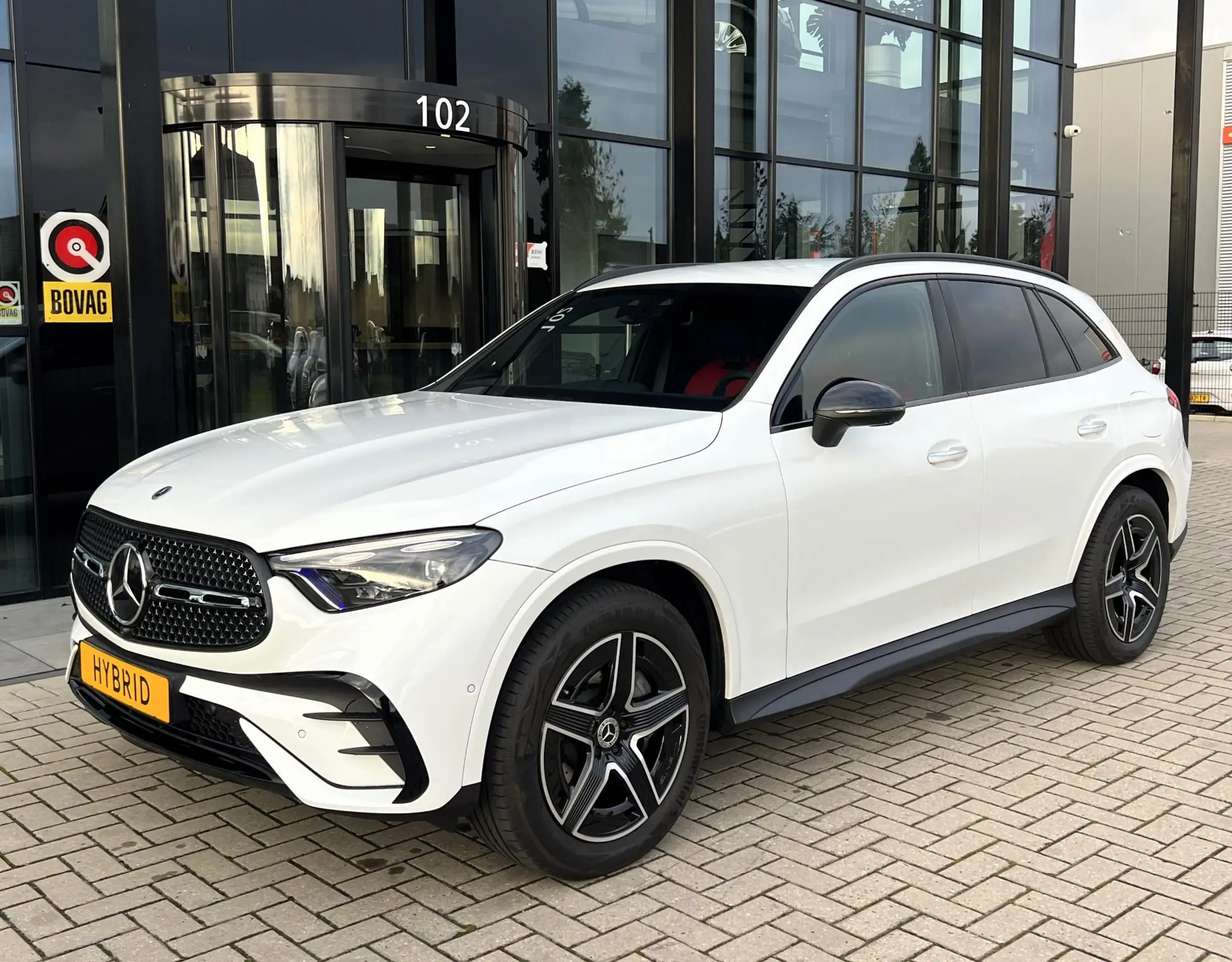 Mercedes-Benz - GLC 300