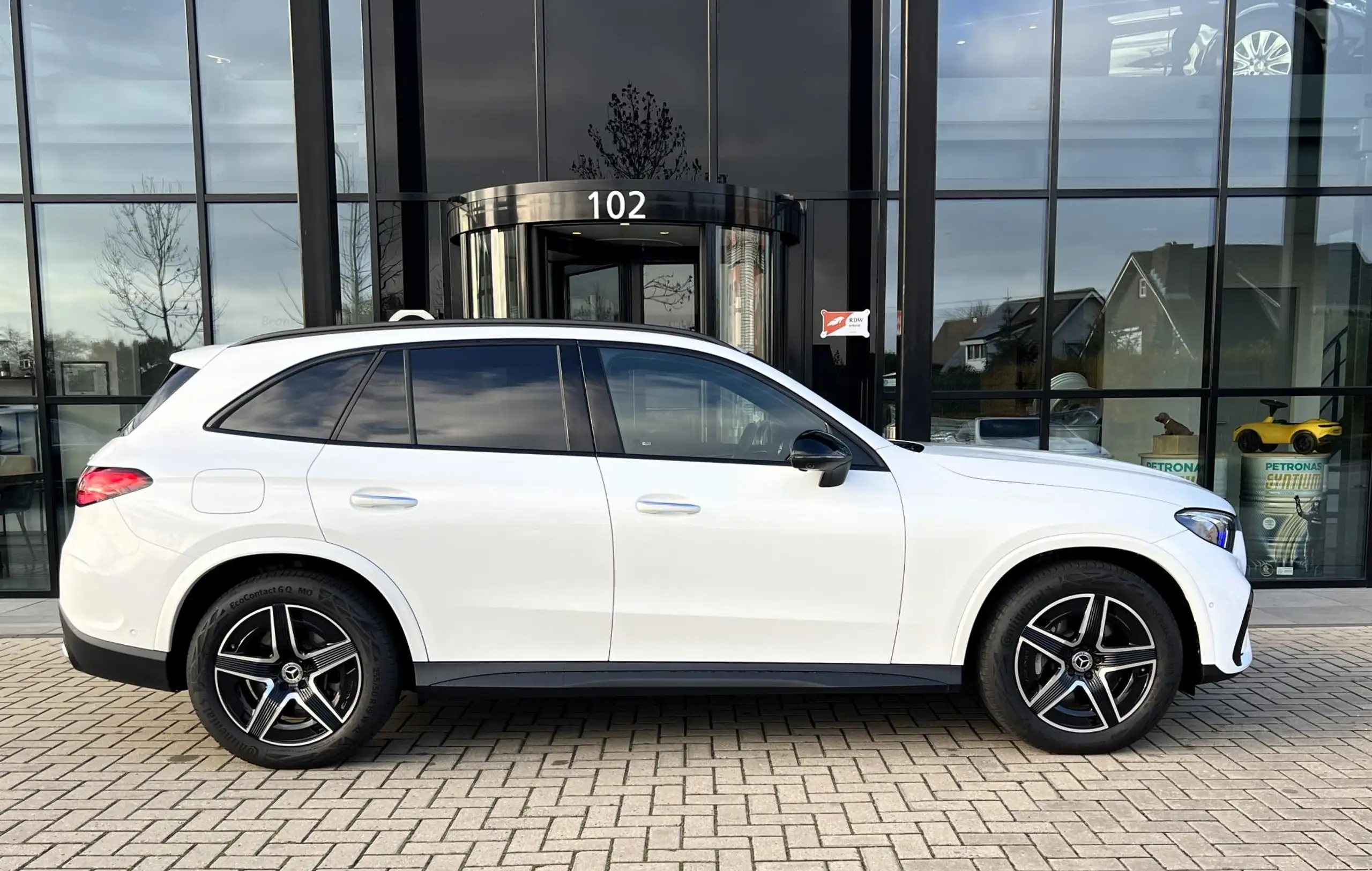 Mercedes-Benz - GLC 300