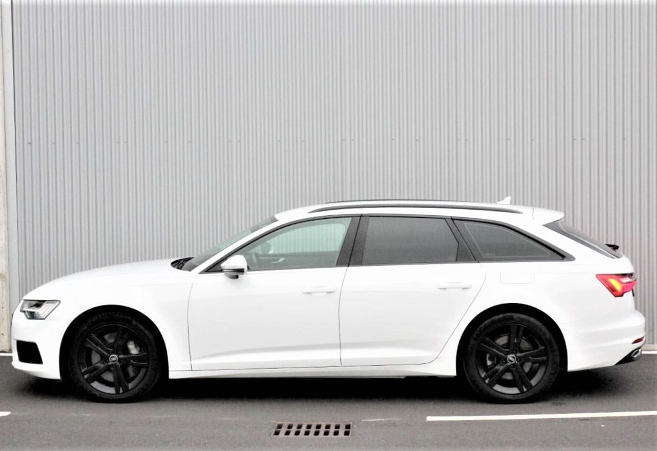 Audi - A6