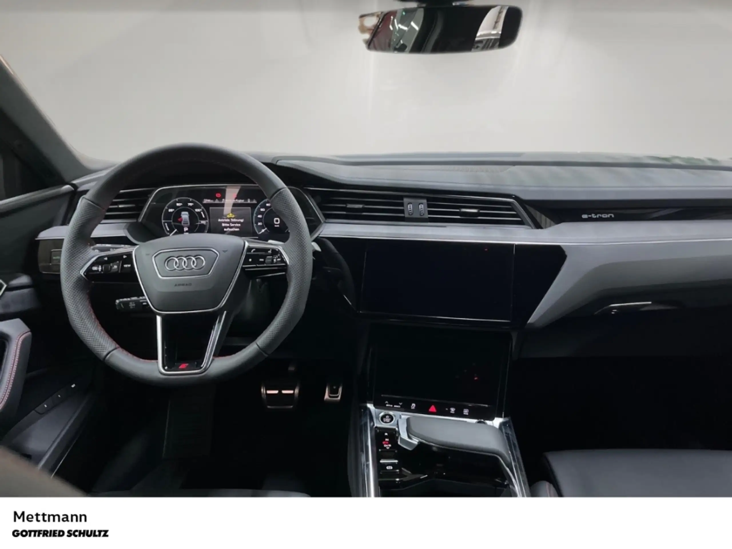 Audi - Q8 e-tron