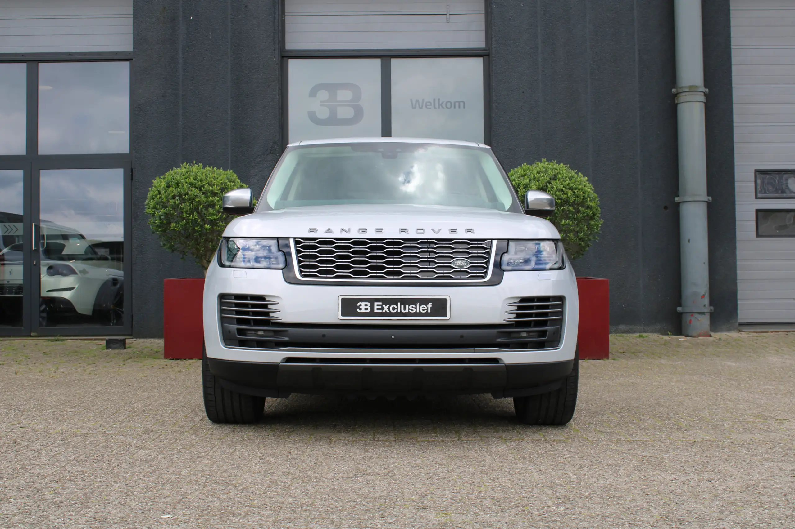 Land Rover - Range Rover