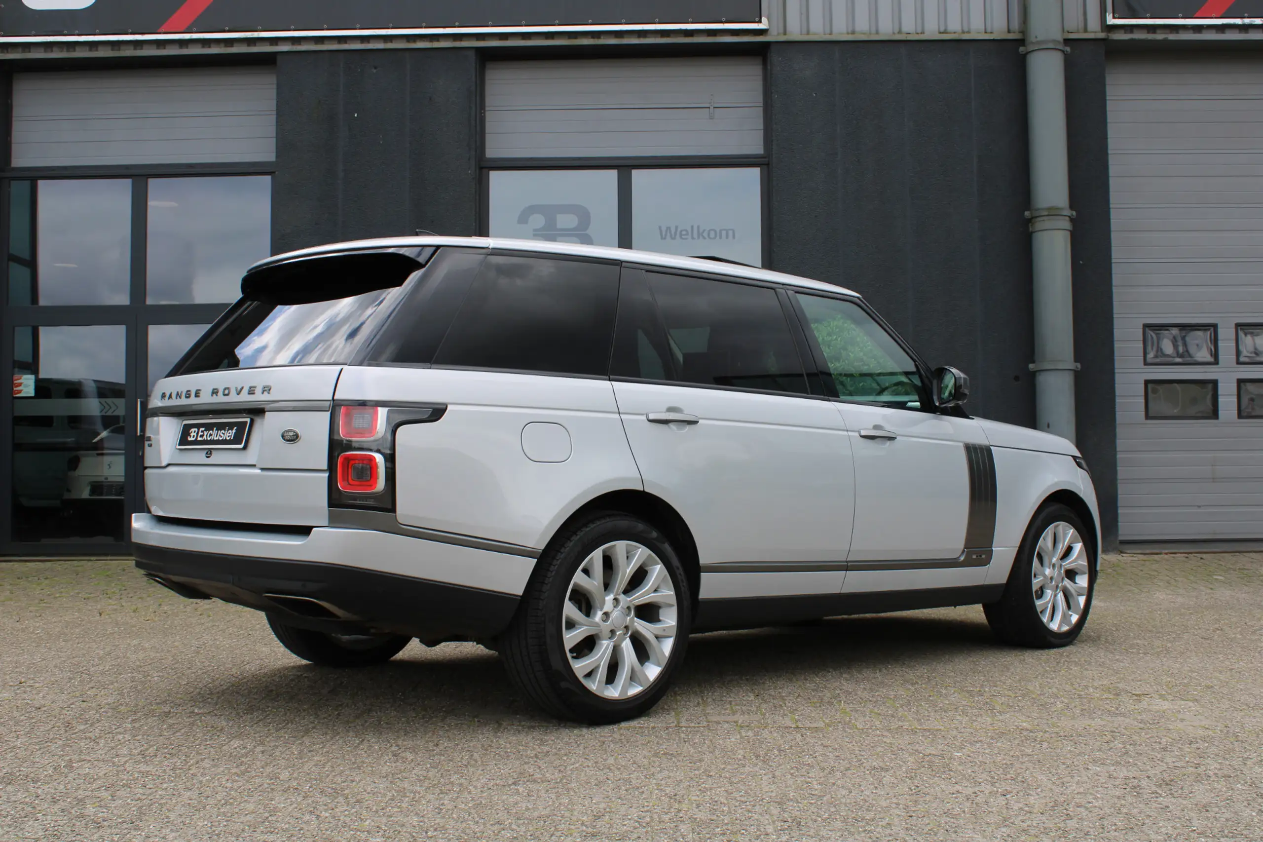 Land Rover - Range Rover