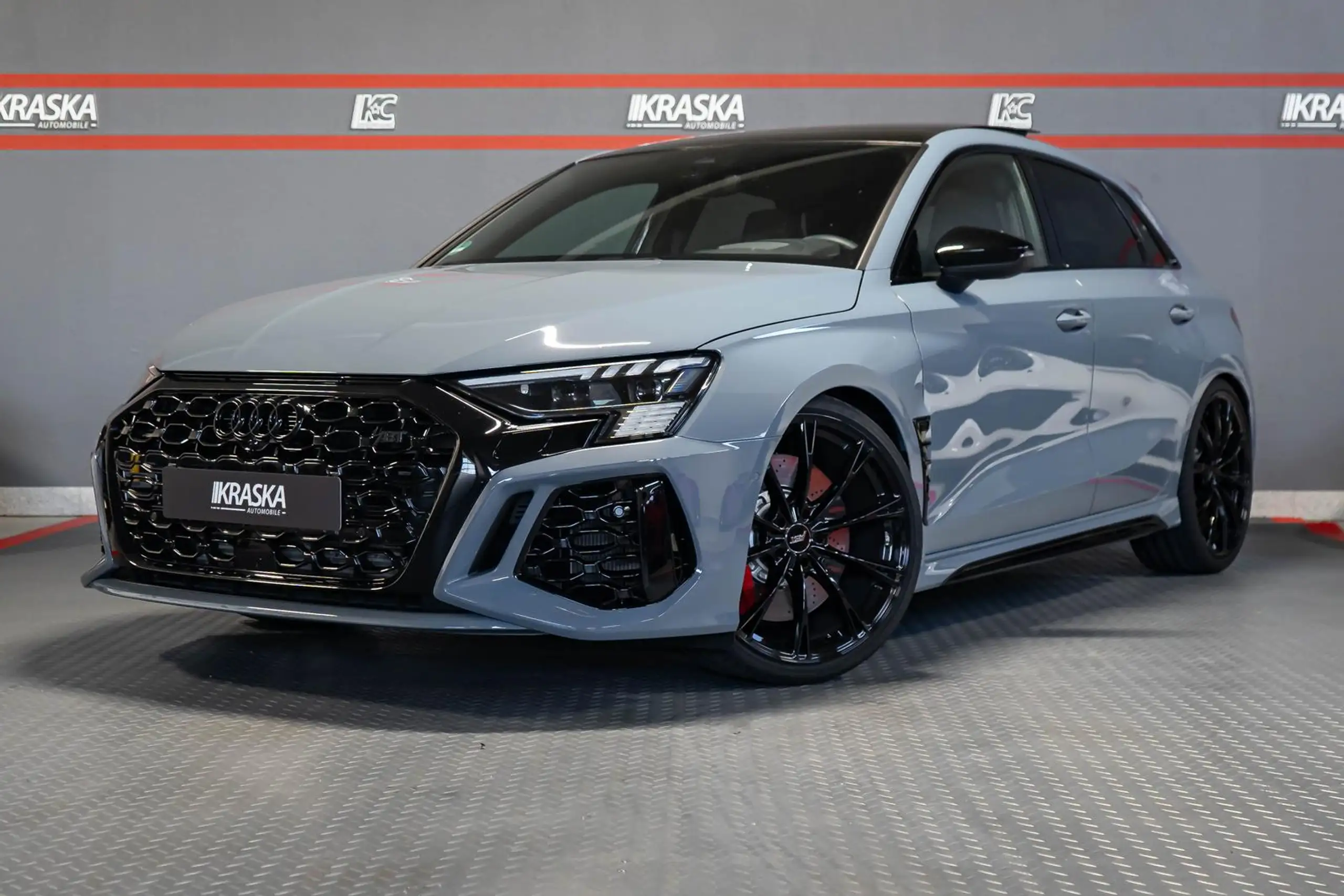 Audi - RS3