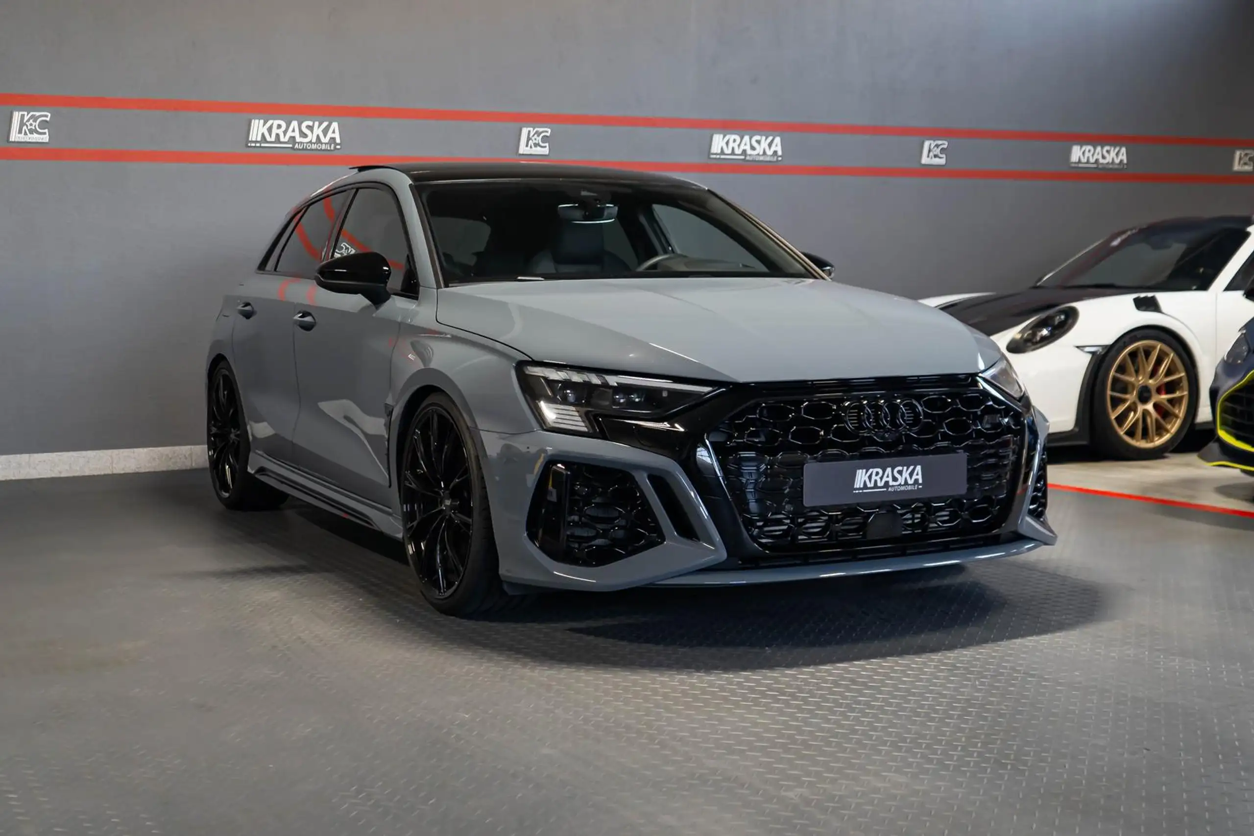 Audi - RS3