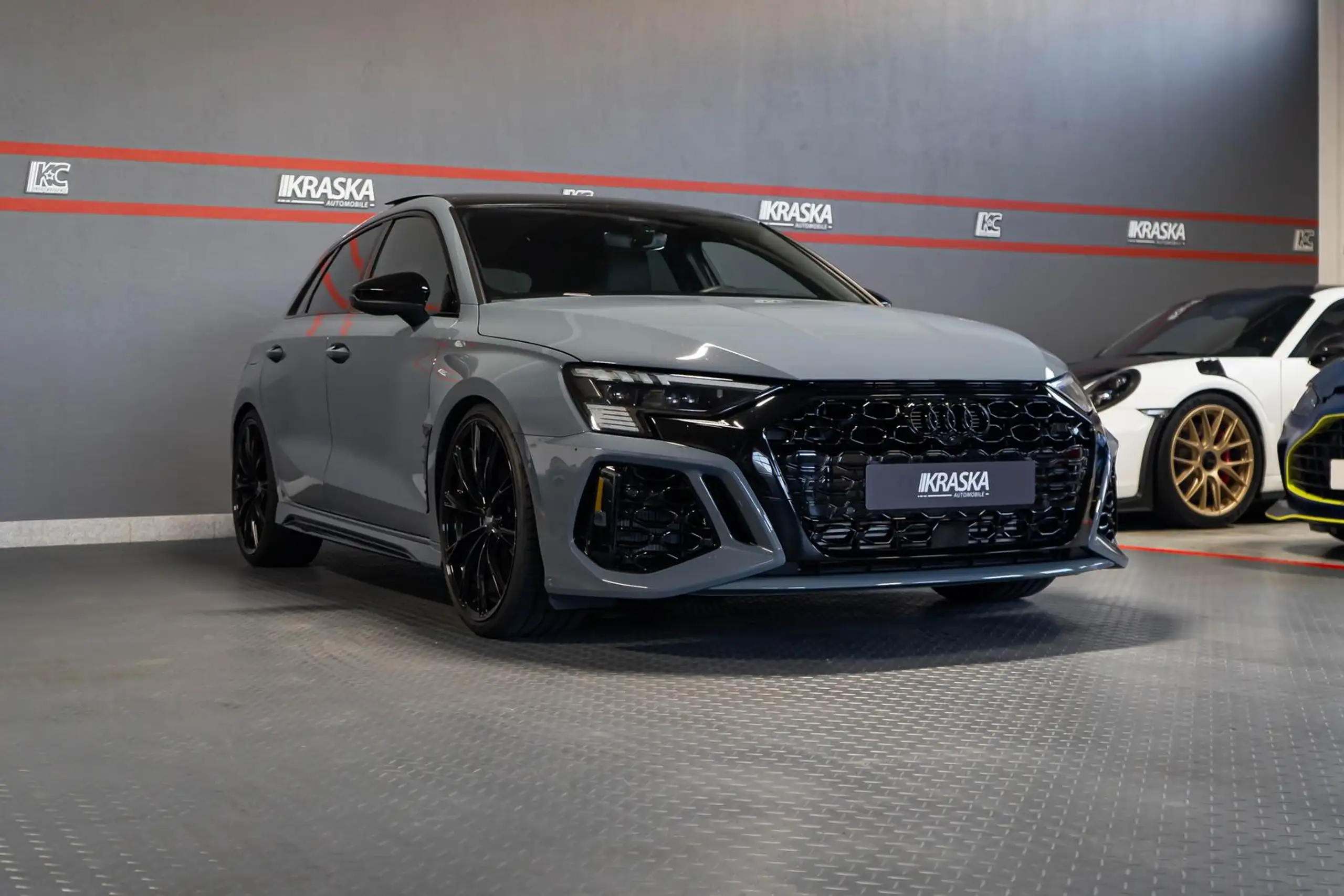 Audi - RS3