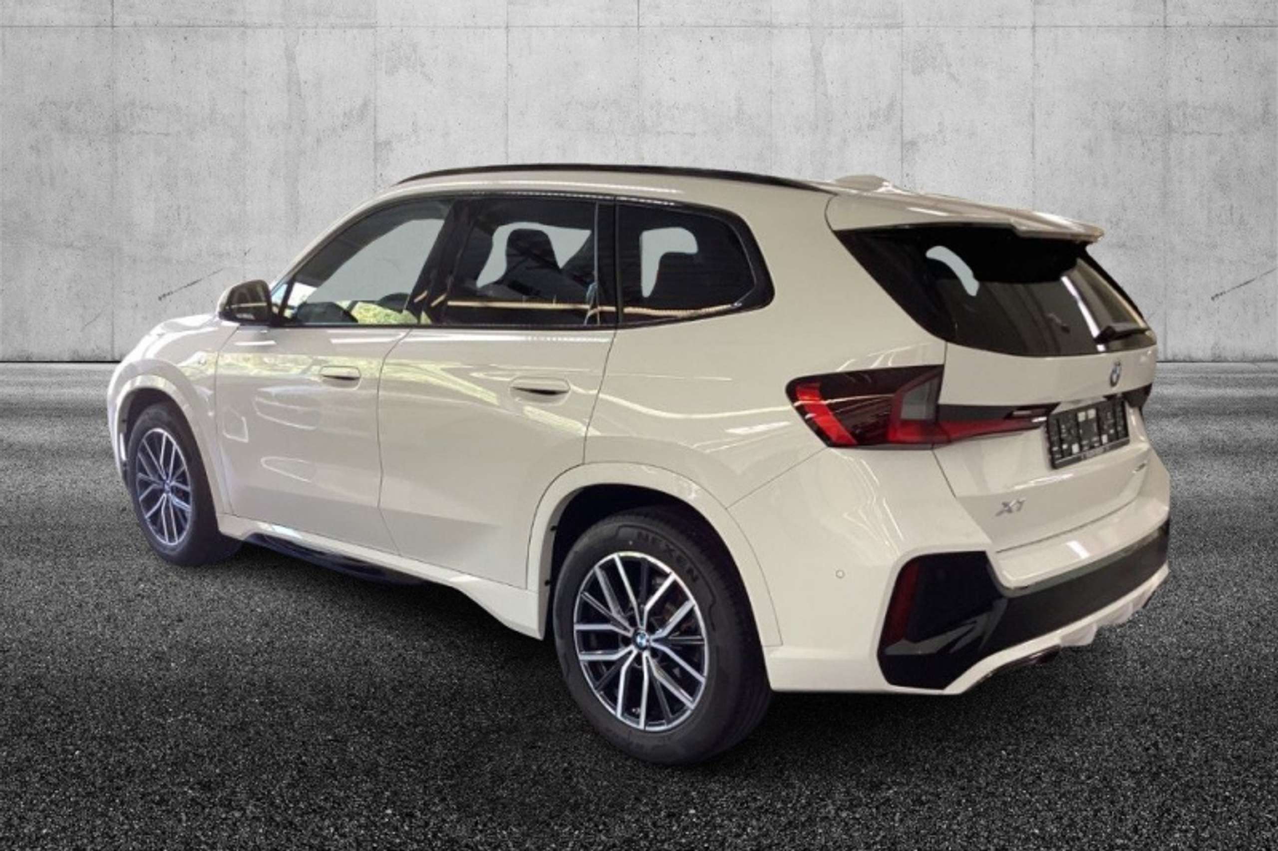 BMW - X1