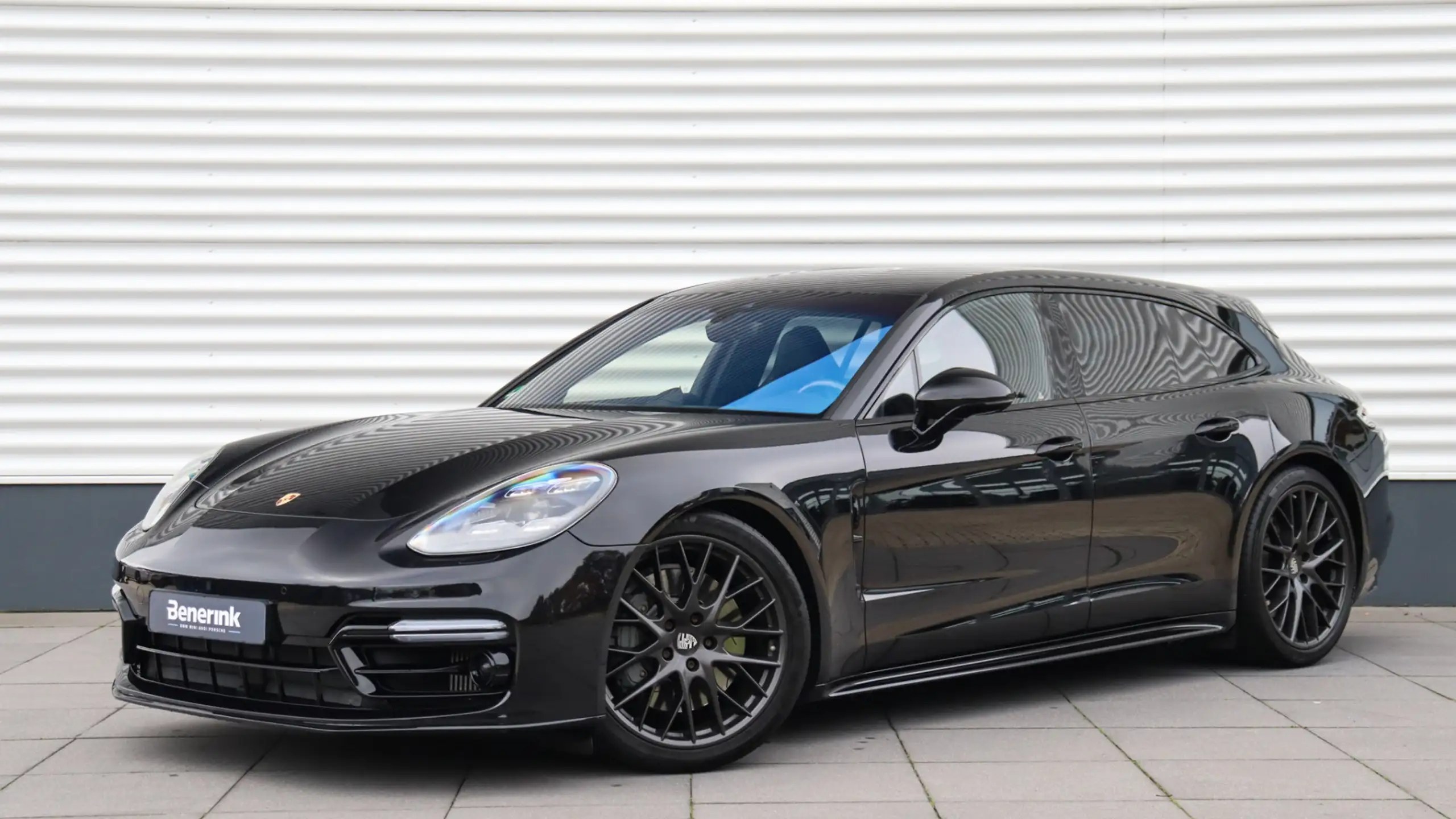 Porsche - Panamera