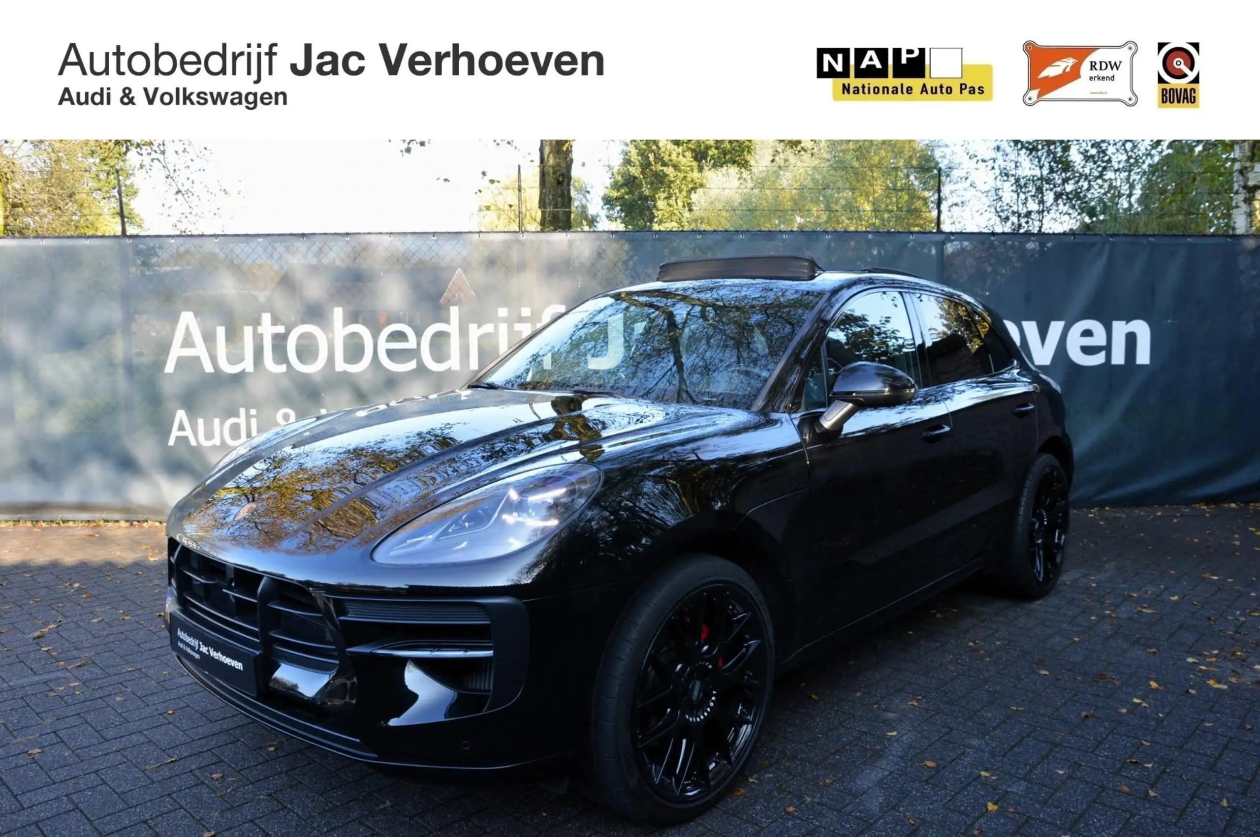 Porsche - Macan