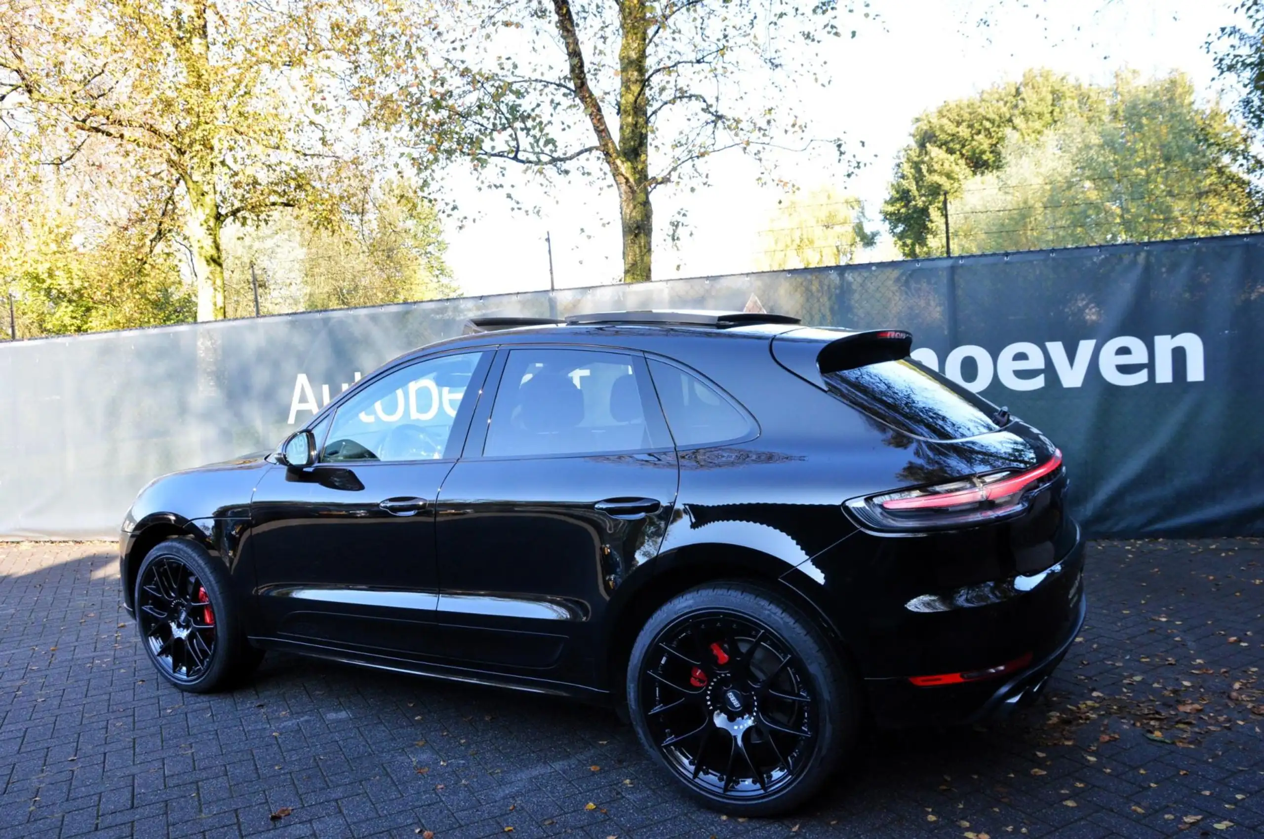 Porsche - Macan