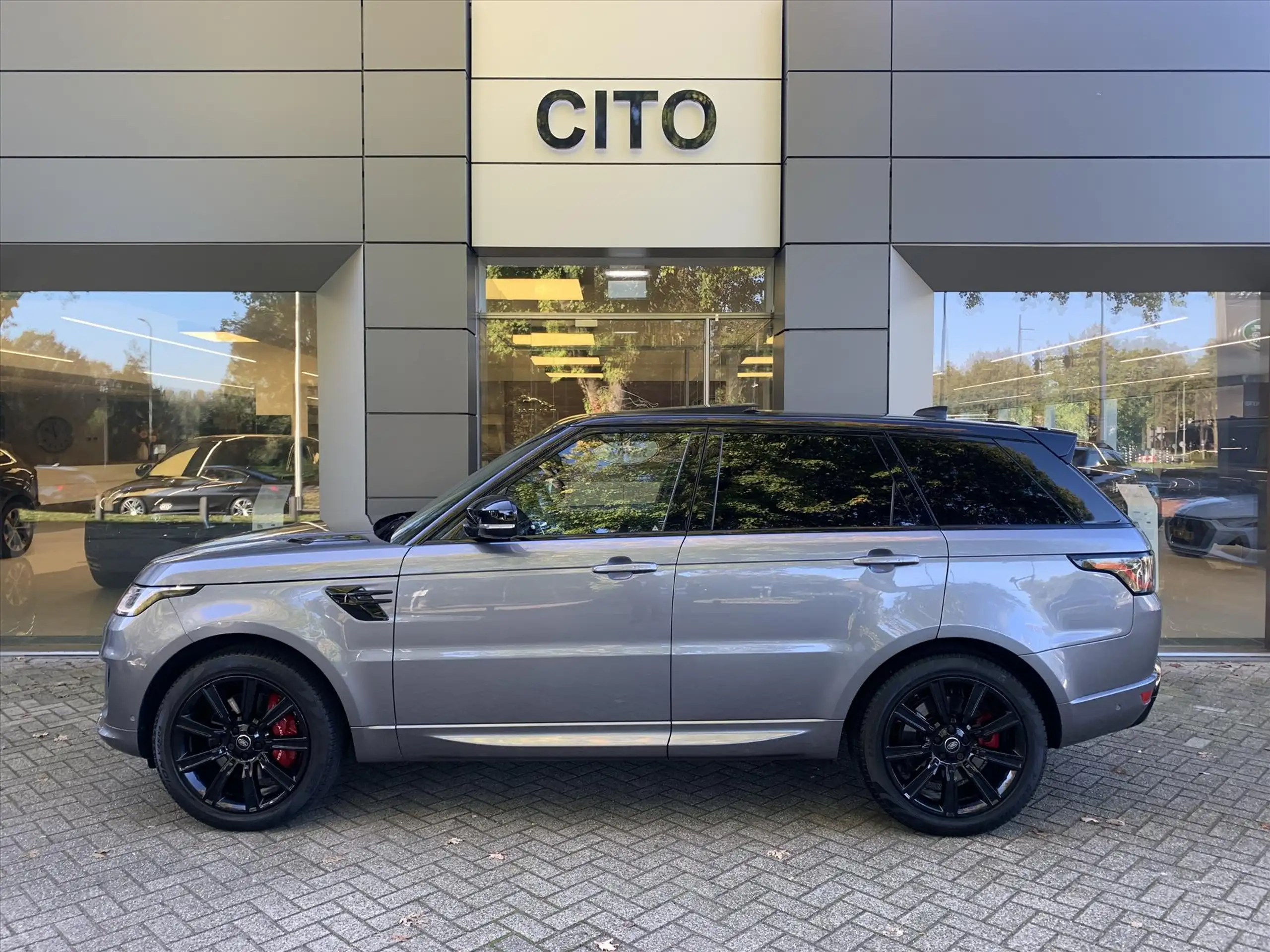 Land Rover - Range Rover Sport