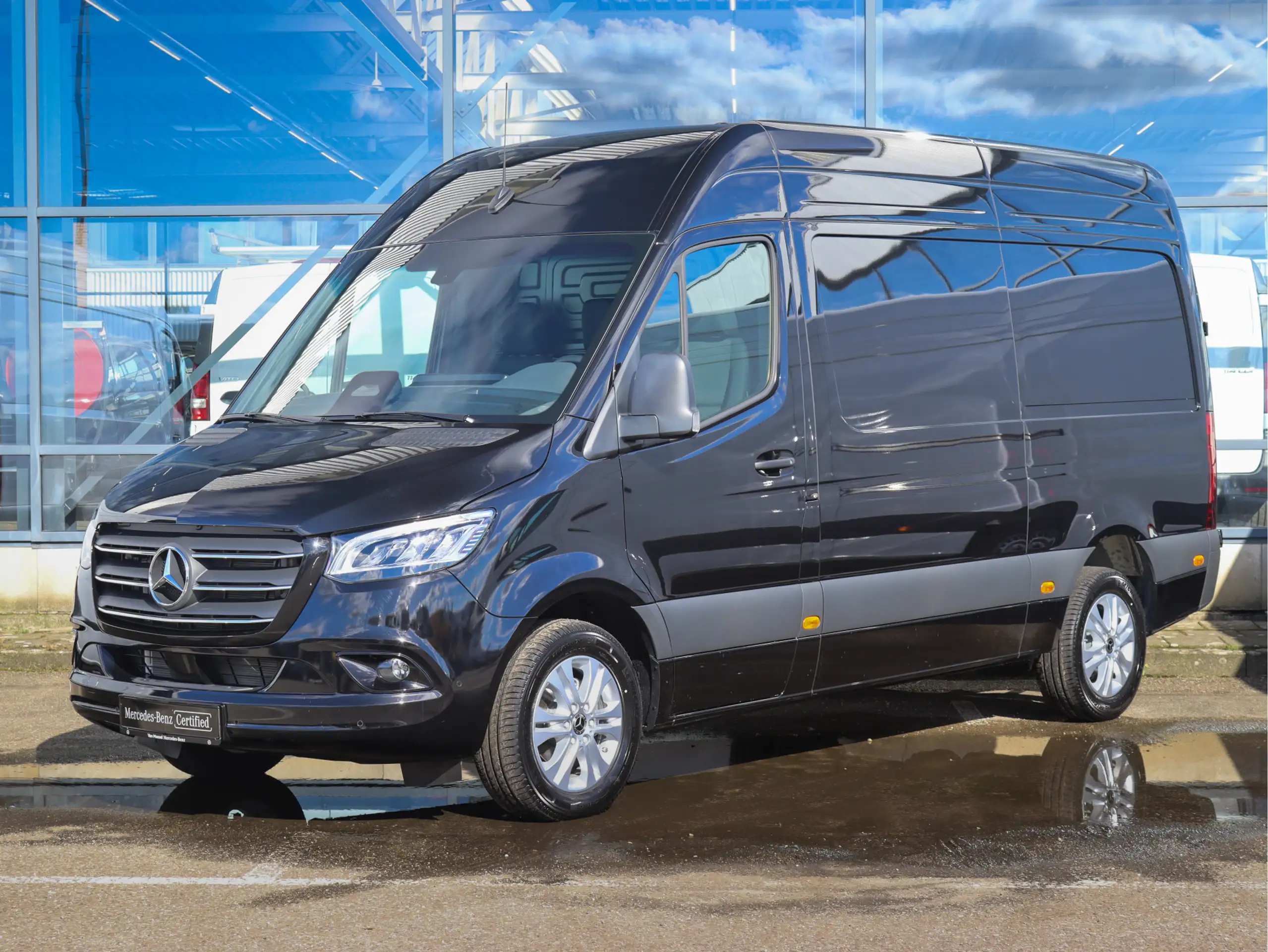 Mercedes-Benz - Sprinter