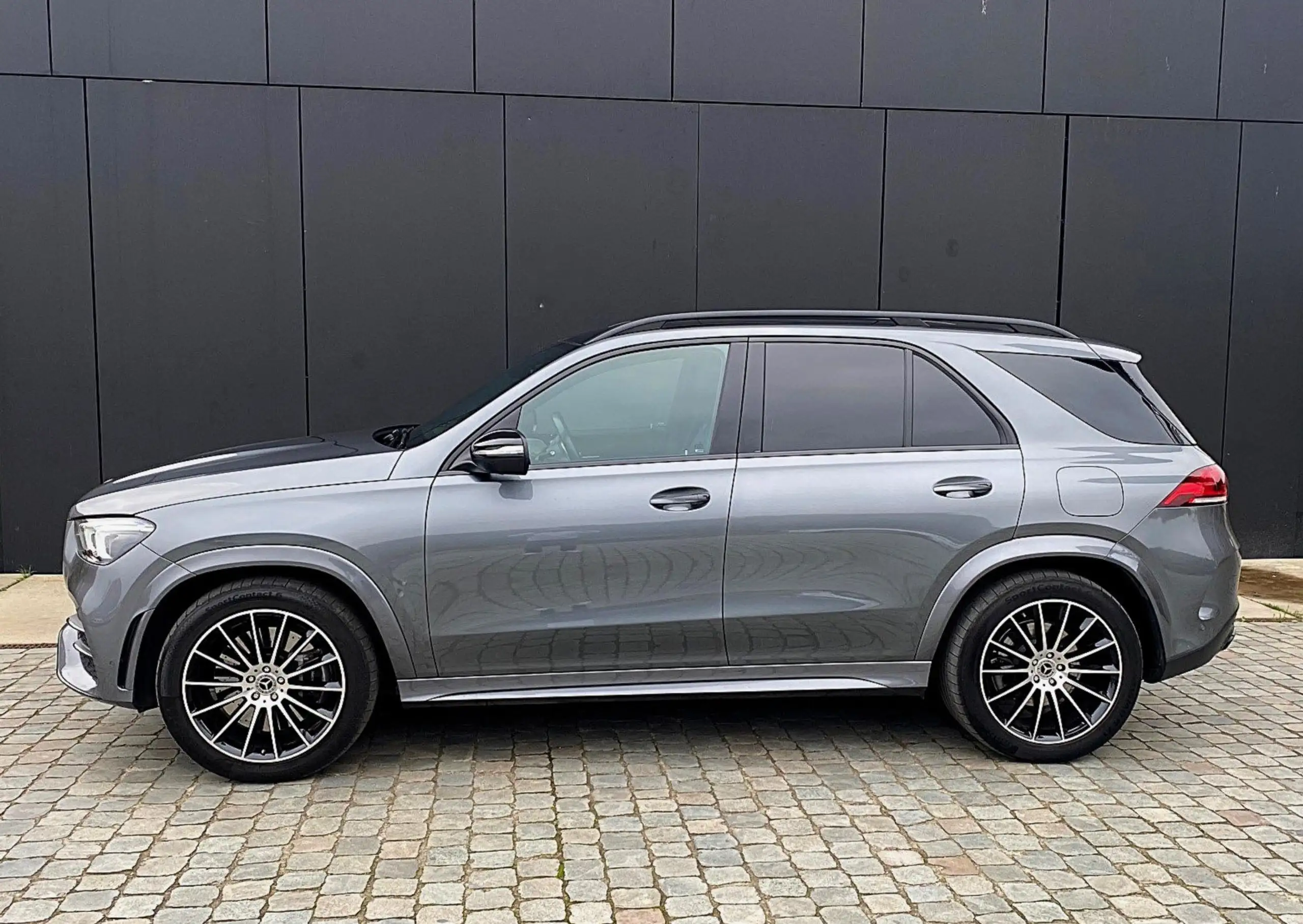 Mercedes-Benz - GLE 350