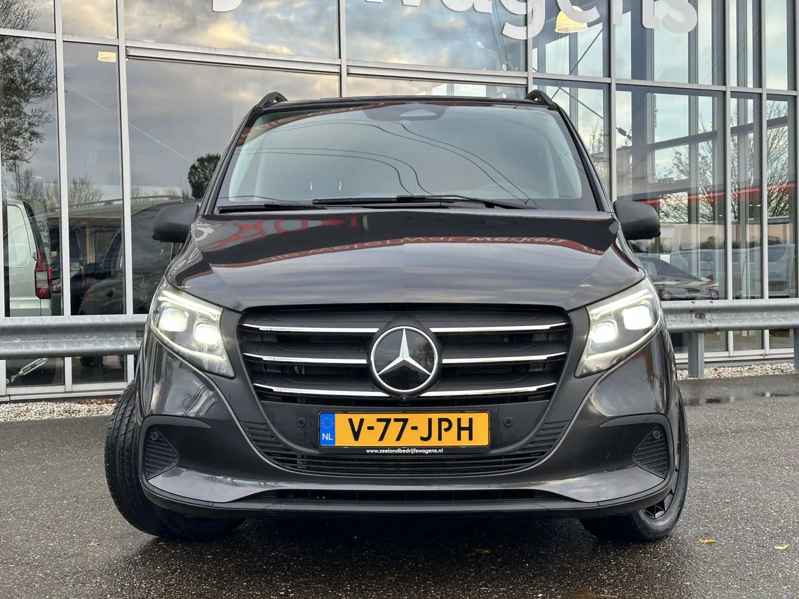 Mercedes-Benz - Vito