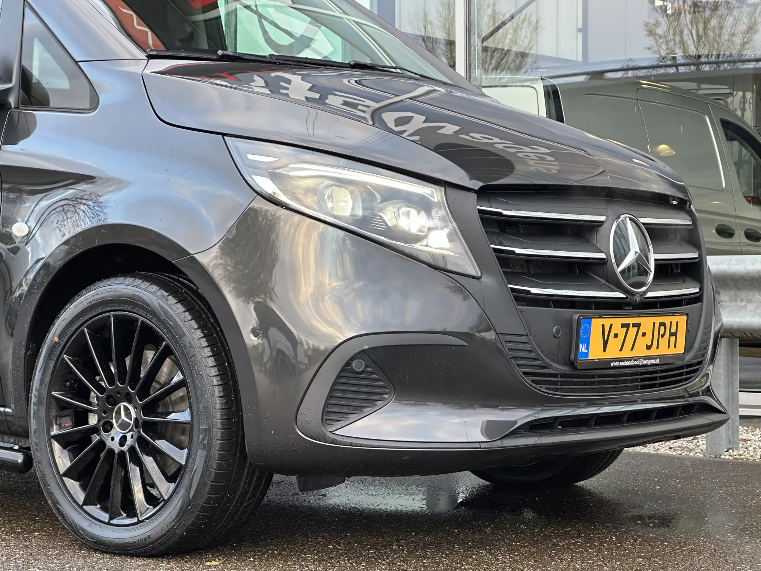 Mercedes-Benz - Vito