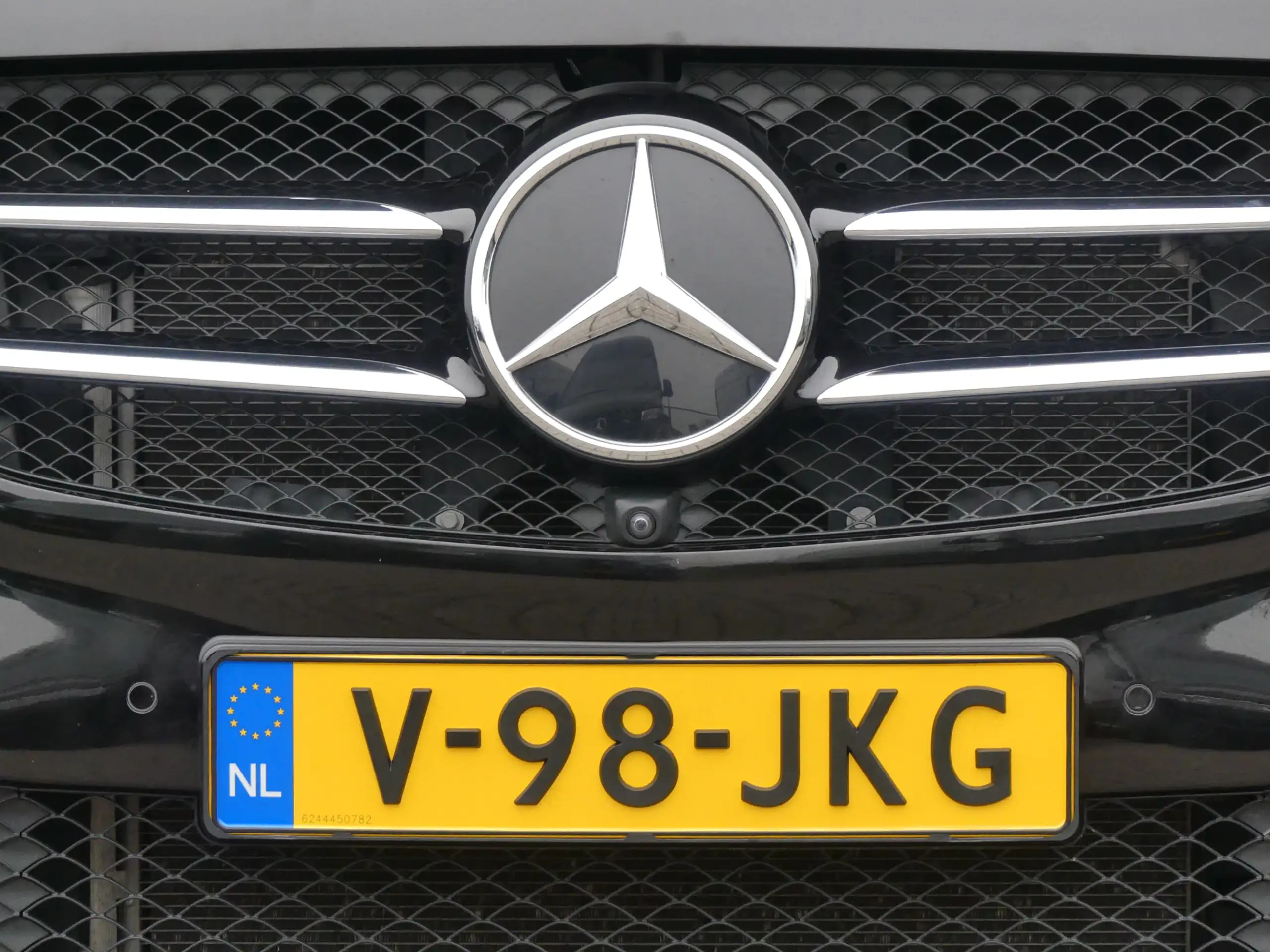 Mercedes-Benz - V 300