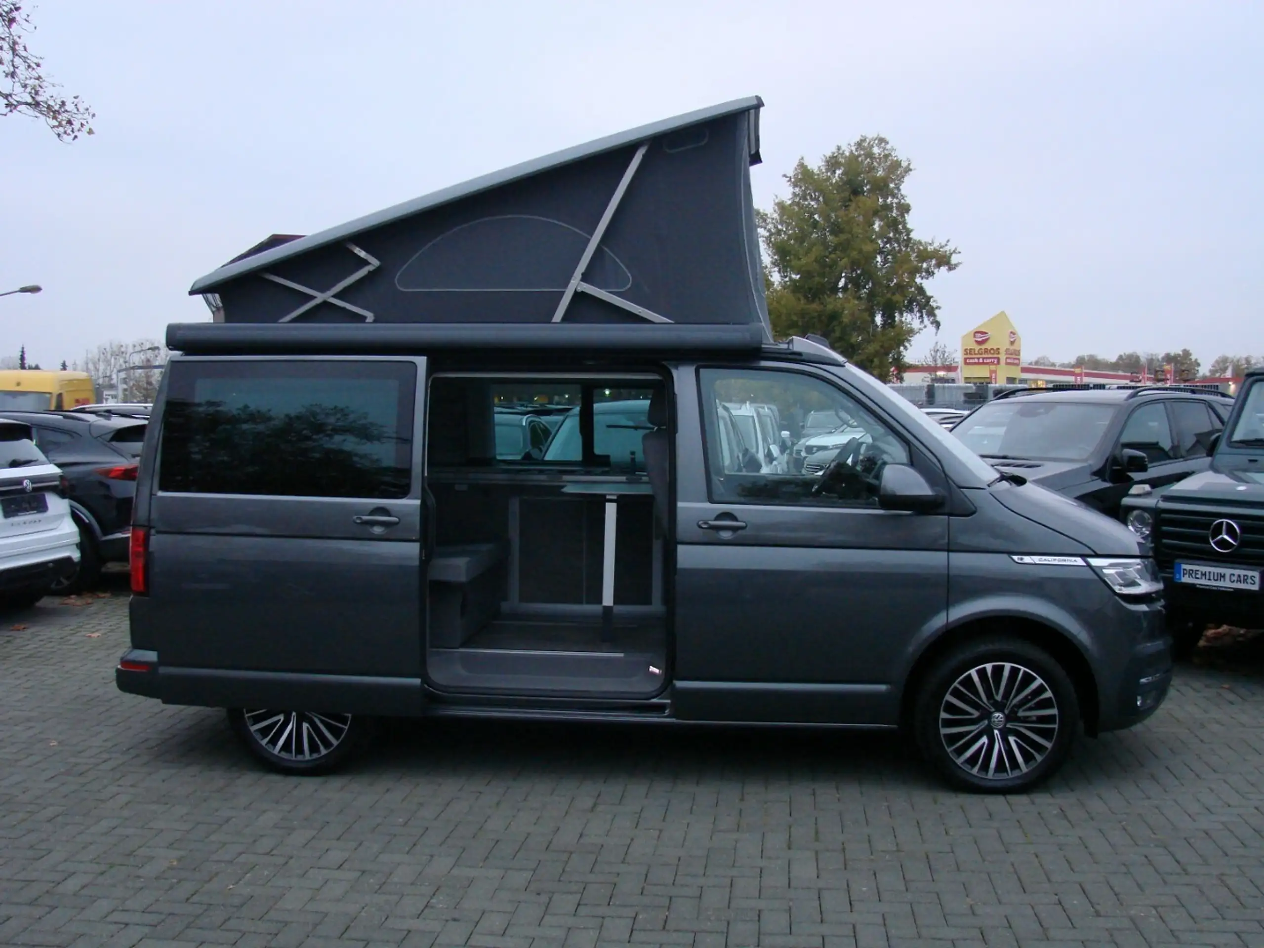 Volkswagen - T6.1 California