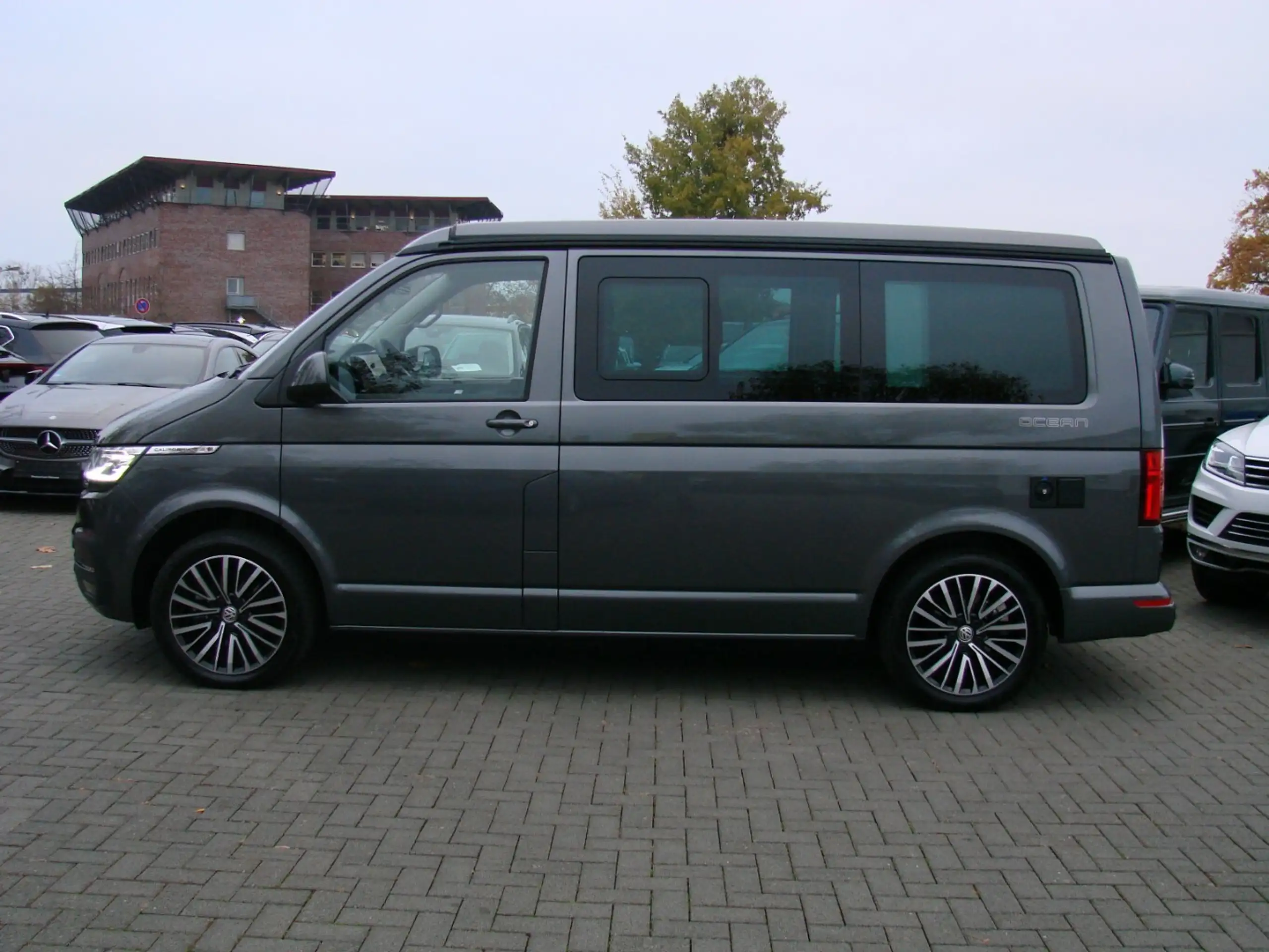 Volkswagen - T6.1 California