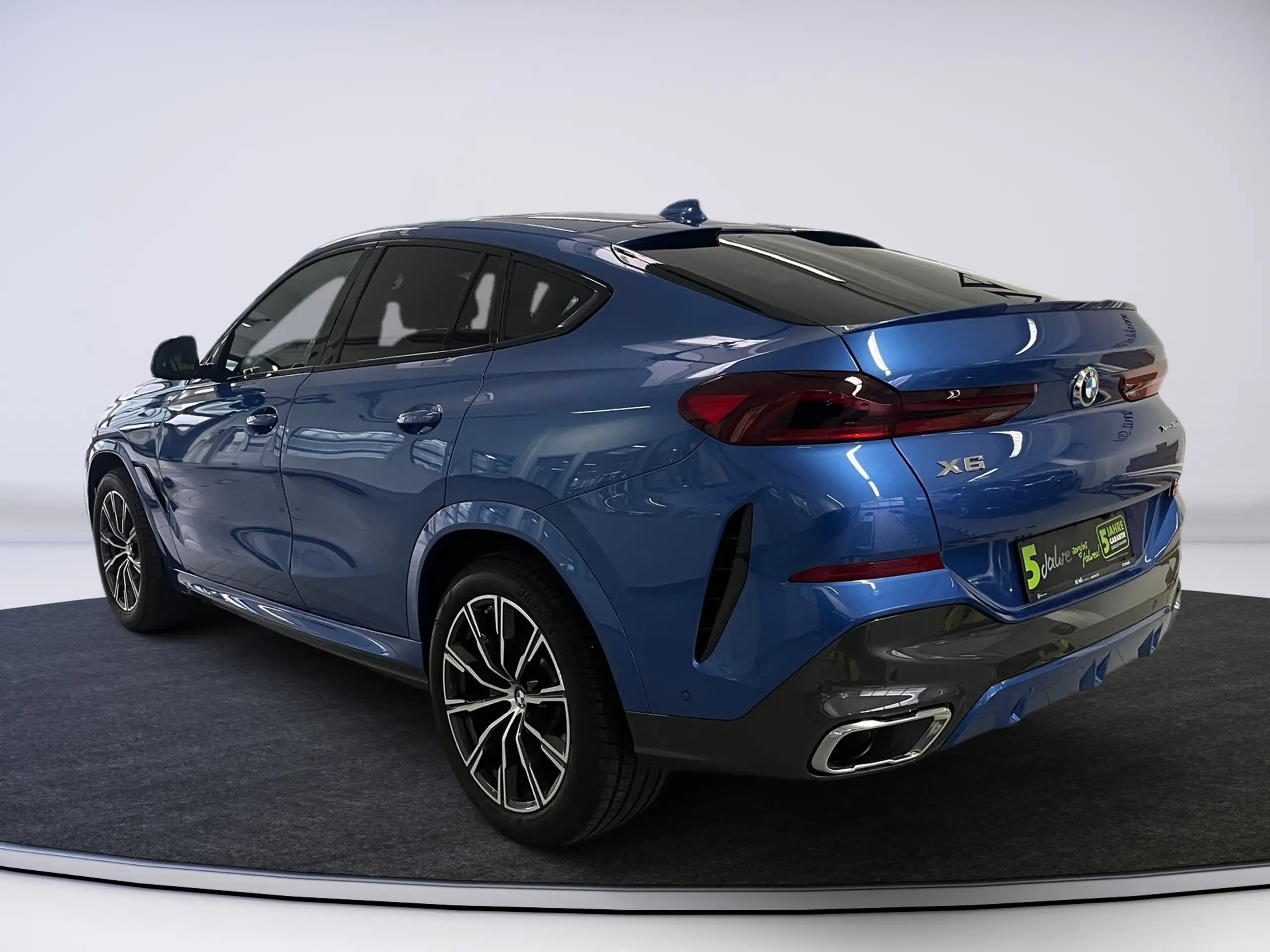 BMW - X6