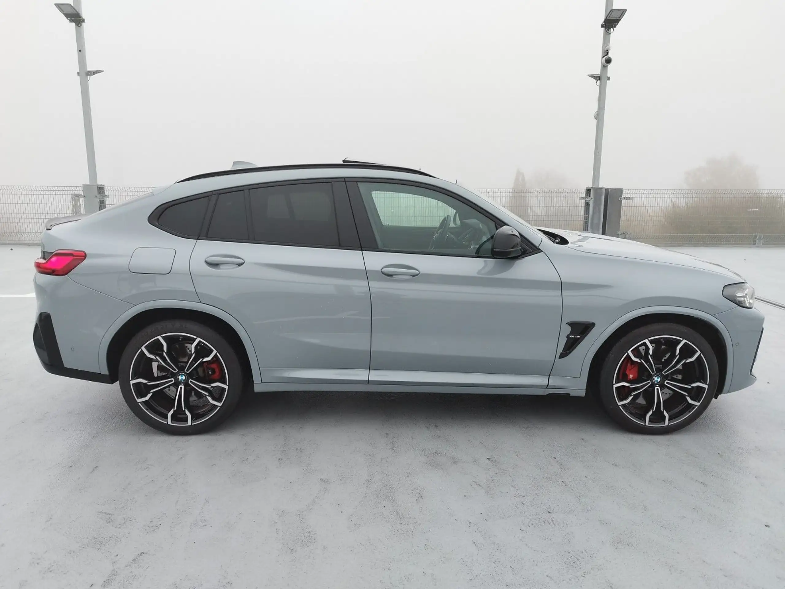 BMW - X4 M